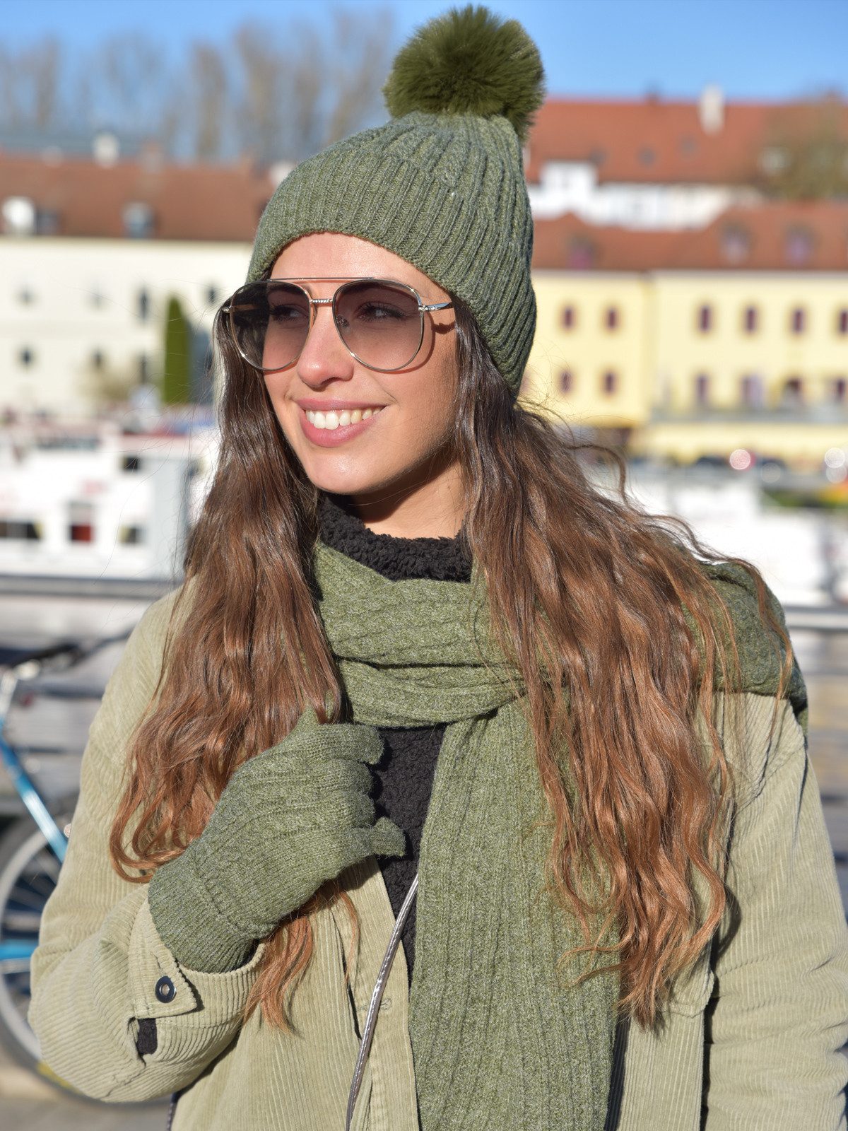 styleBREAKER Strickhandschuhe Strickhandschuhe Zopfmuster (1-St)