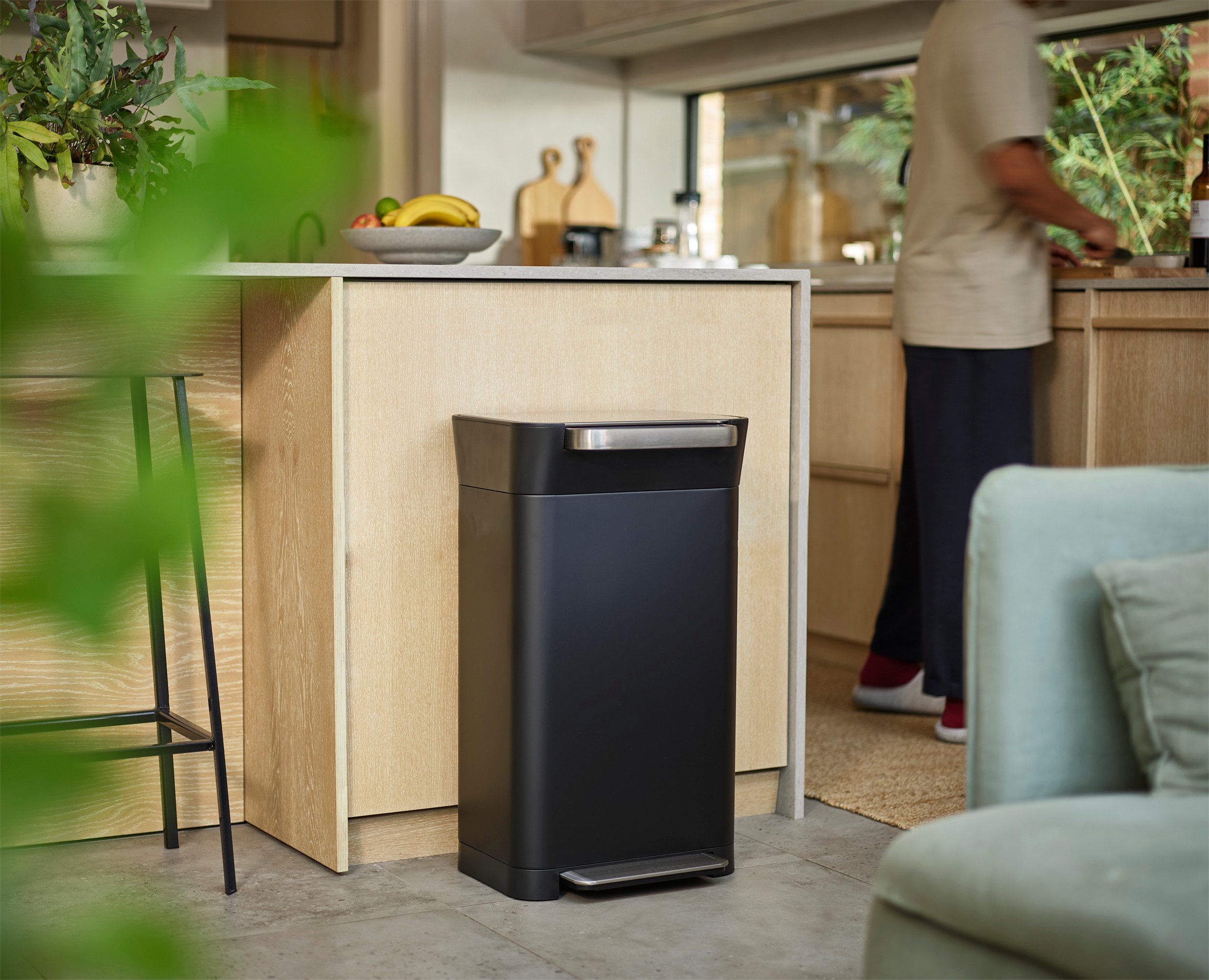 Joseph Joseph Mülleimer Titan 30l-Müllpresse, patentiertes, hygienisches System zur Komprimierung von Abfall