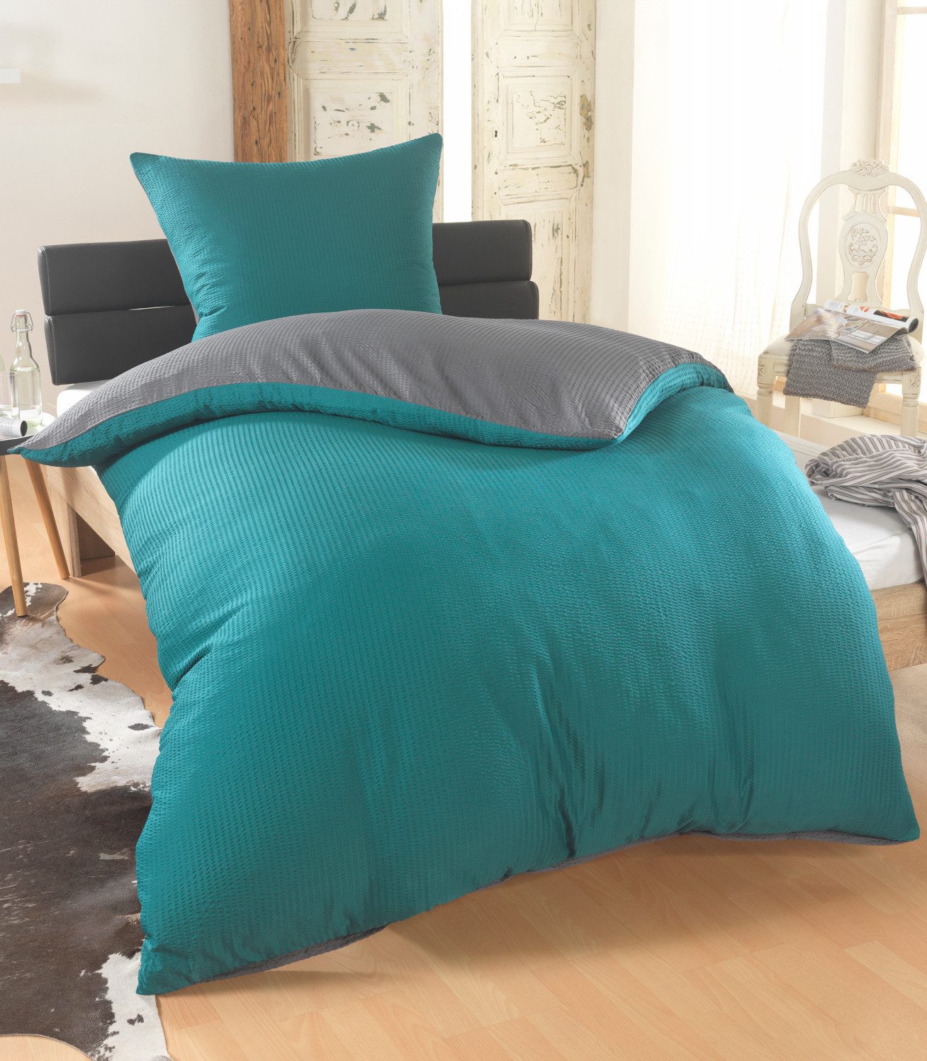 Dreamhome Wendebettwäsche aus 100 % Mikrofaser, 135 x 200 cm, Seersucker, Grau-Petrol, Seersucker, 2 teilig, Für Allergiker geeignet, pflegeleicht, angenehm weicher Stoff