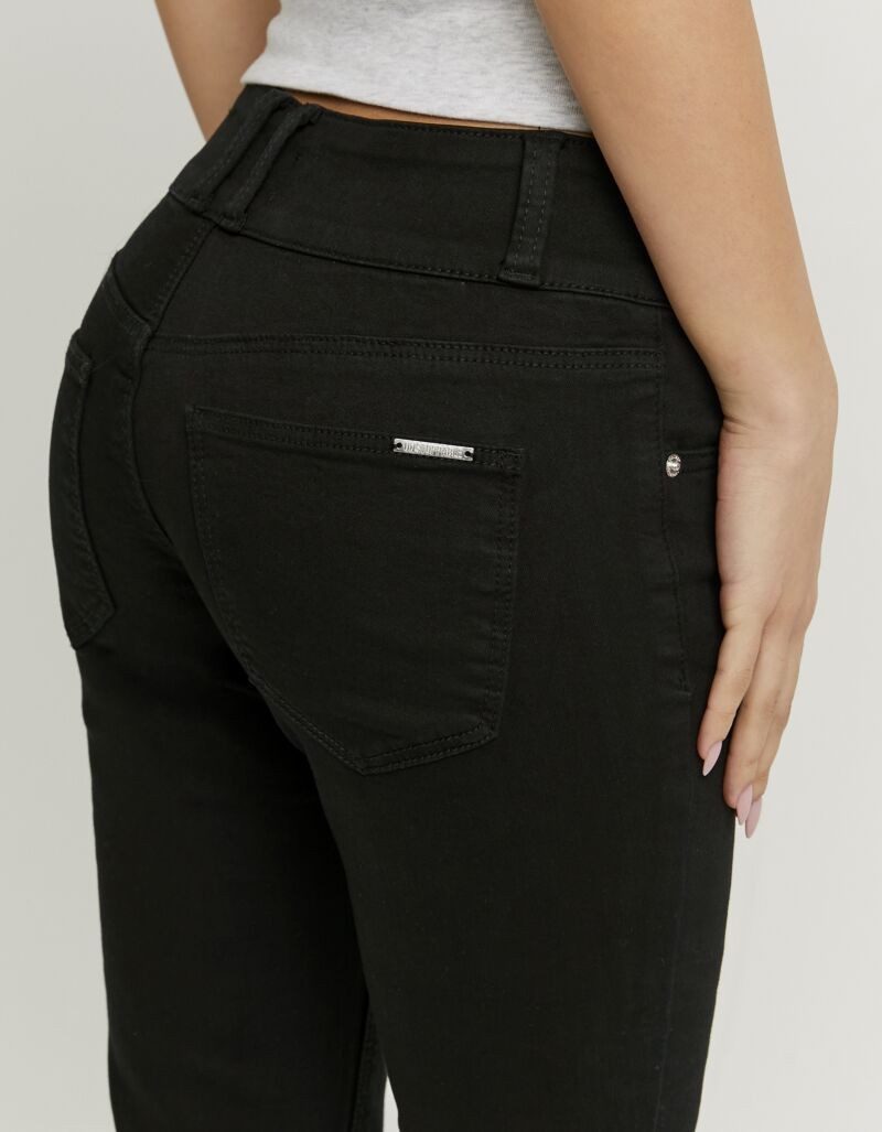 Tally Weijl Bootcut-Jeans SPACOCYNTHIA Baumwollmischung, Low Waist, mit doppeltem Knopf am Bund