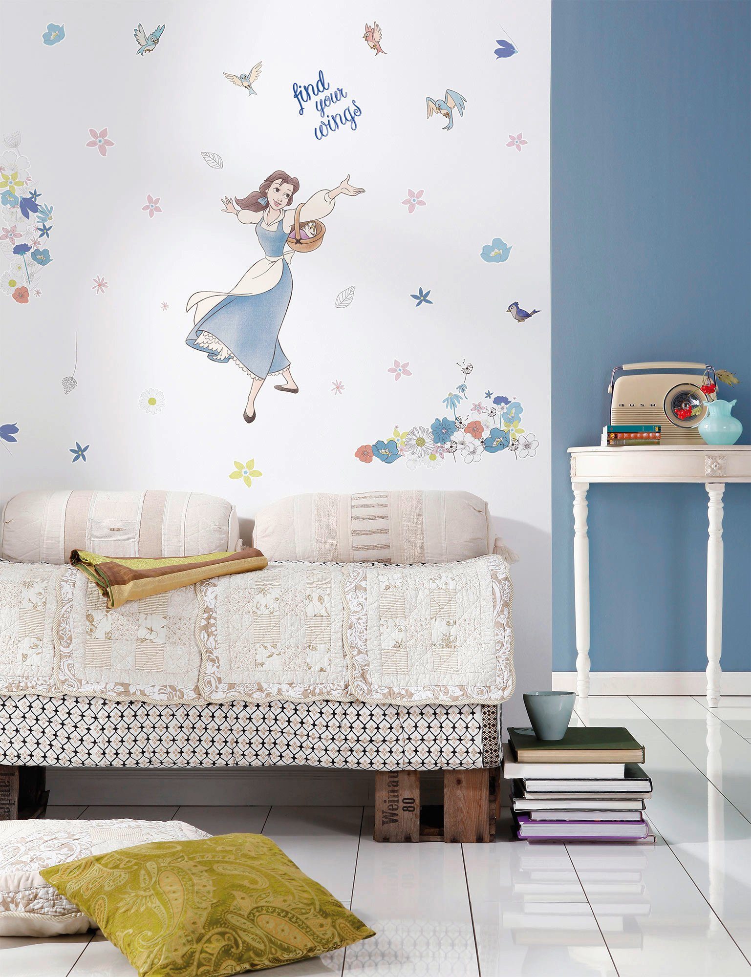 Komar Wandtattoo Belle find your Wings - Größe 50 x 70 cm (34 St), selbstklebend, Wandsticker, Kinderzimmer