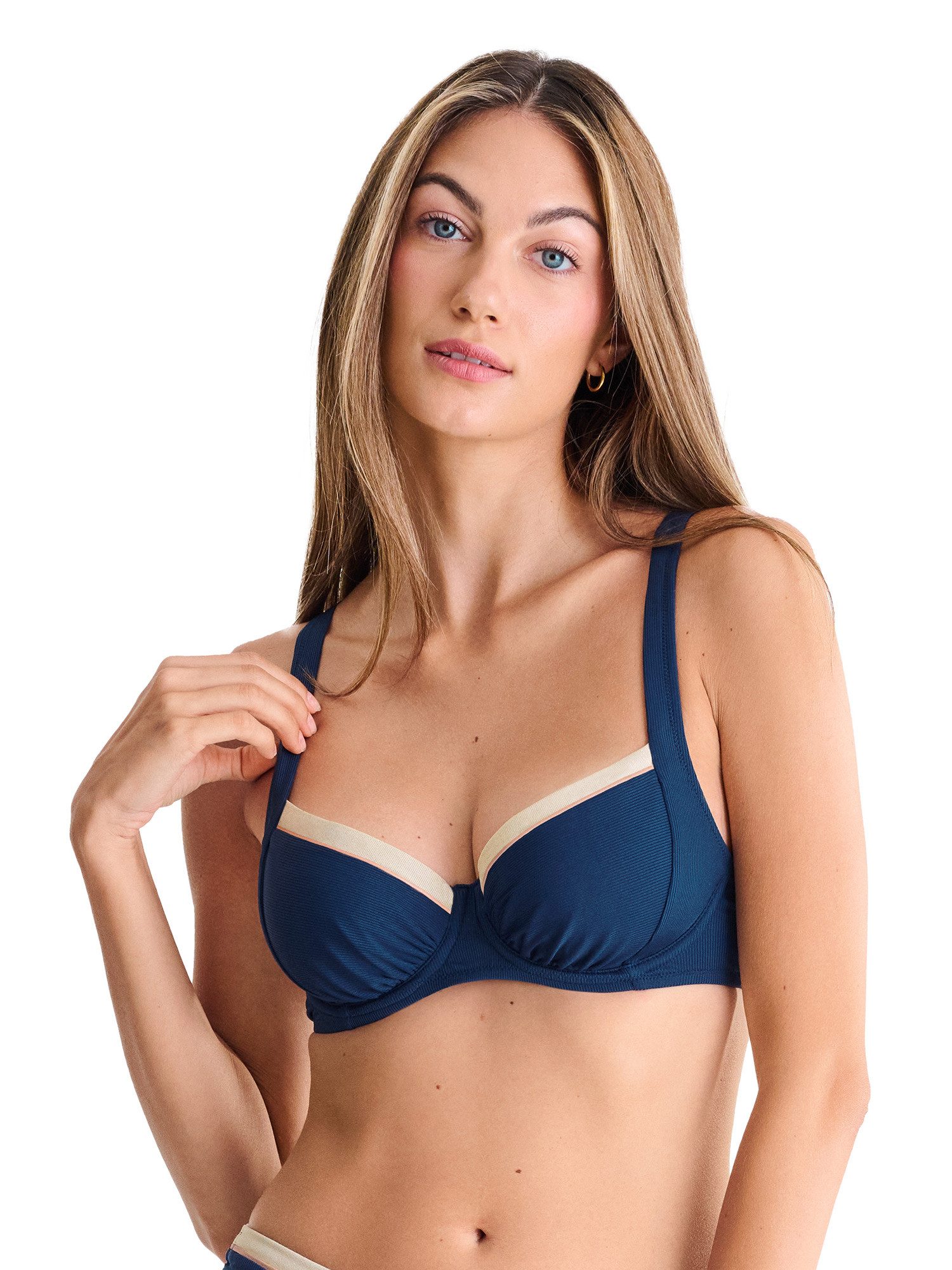 Lisca Balconette-Bikini-Top Bikini-Oberteil mit Bügel Sydney (Stück, 1-St), unwattierte Cups, schöne Feinripp Optik