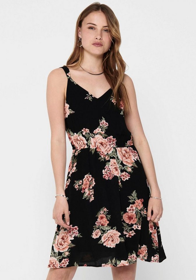 ONLY Trägerkleid ONLKARMEN LIFE S/L SHORT DRESS WVN NOOS in uni oder  bedruckter Variante, Länge: 93 cm in Größe 38- Das Model trägt Größe 36