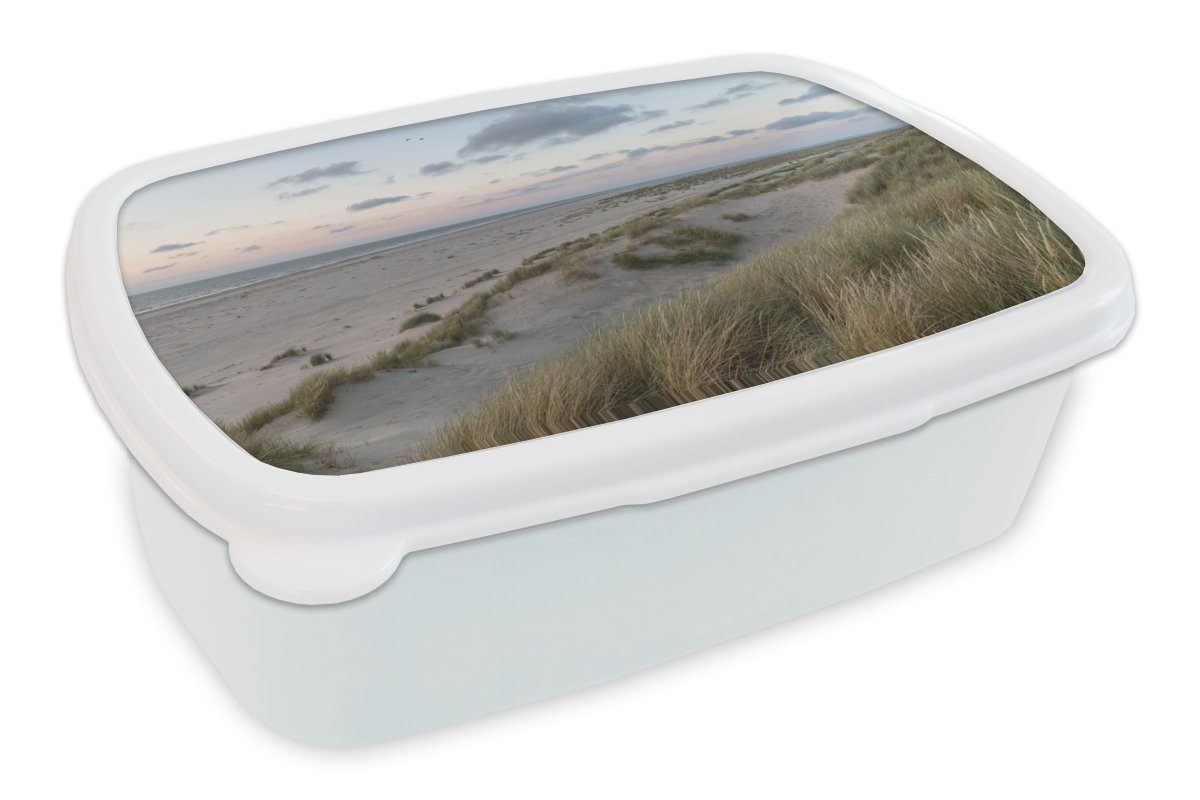 MuchoWow Lunchbox Der Strand und die Dünen von Ameland, Kunststoff, (2-tlg), Brotbox für Kinder und Erwachsene, Brotdose, für Jungs und Mädchen weiß