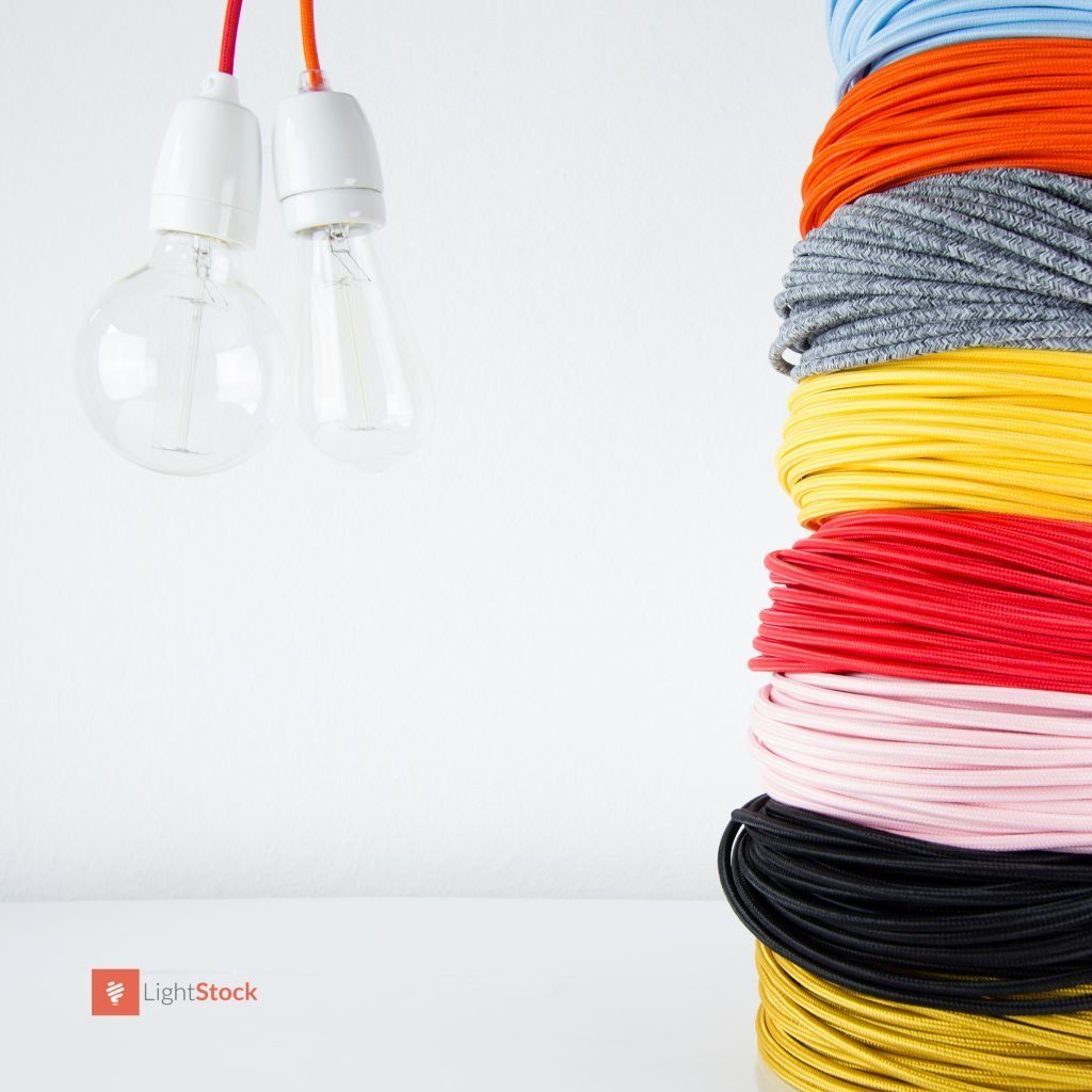 Lightstock Lampenfassung Fassung aus Porzellan, Porzellanfassung, Keramikfassung E27, Resistentes Hart-Porzellan