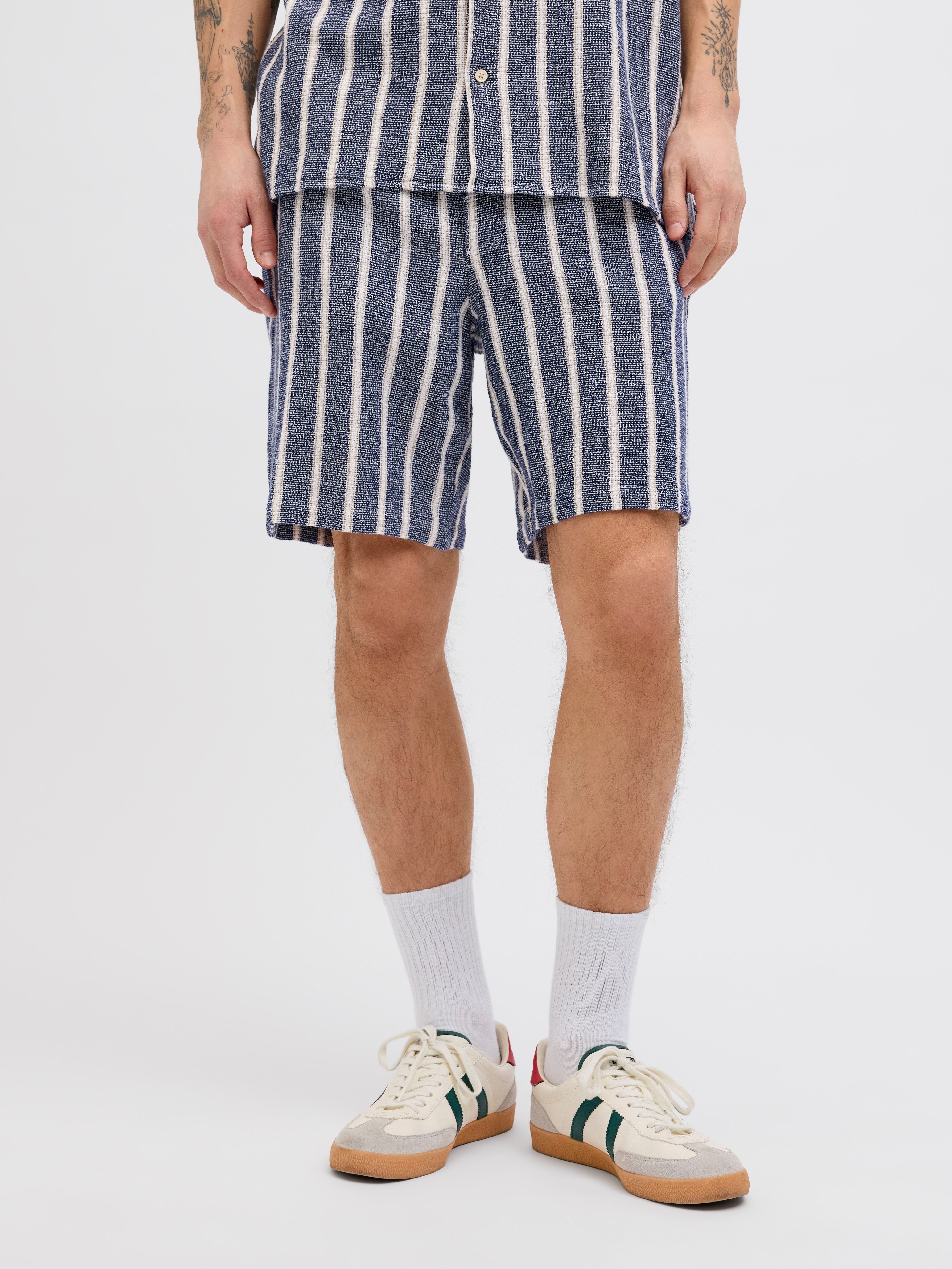 Jack & Jones Shorts JPSTJAIDEN COBA STRIPE JOG SHORT SRT SN