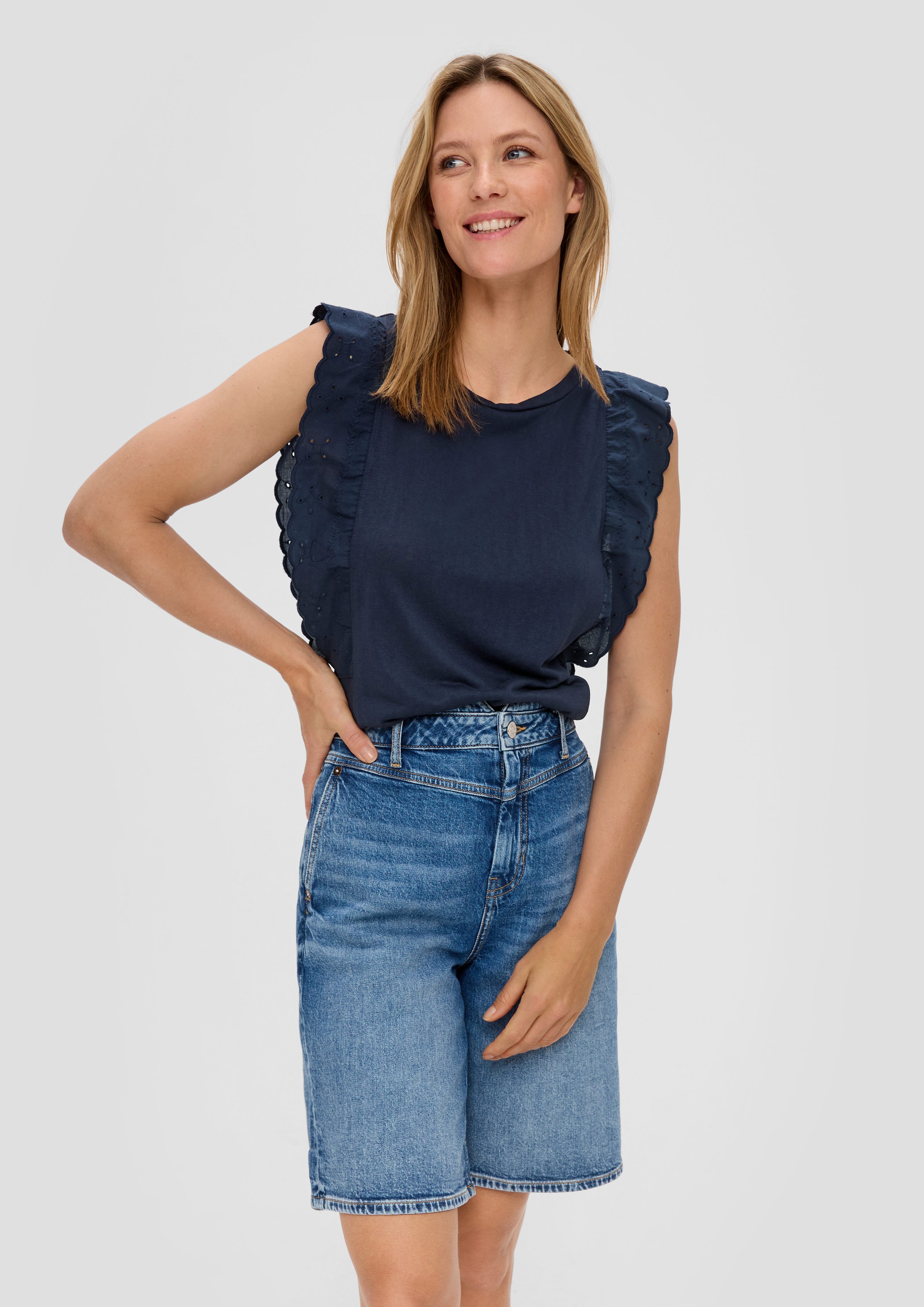 s.Oliver T-Shirt Top aus Viskose-Stretch mit bestickten Flügelärmeln Volants