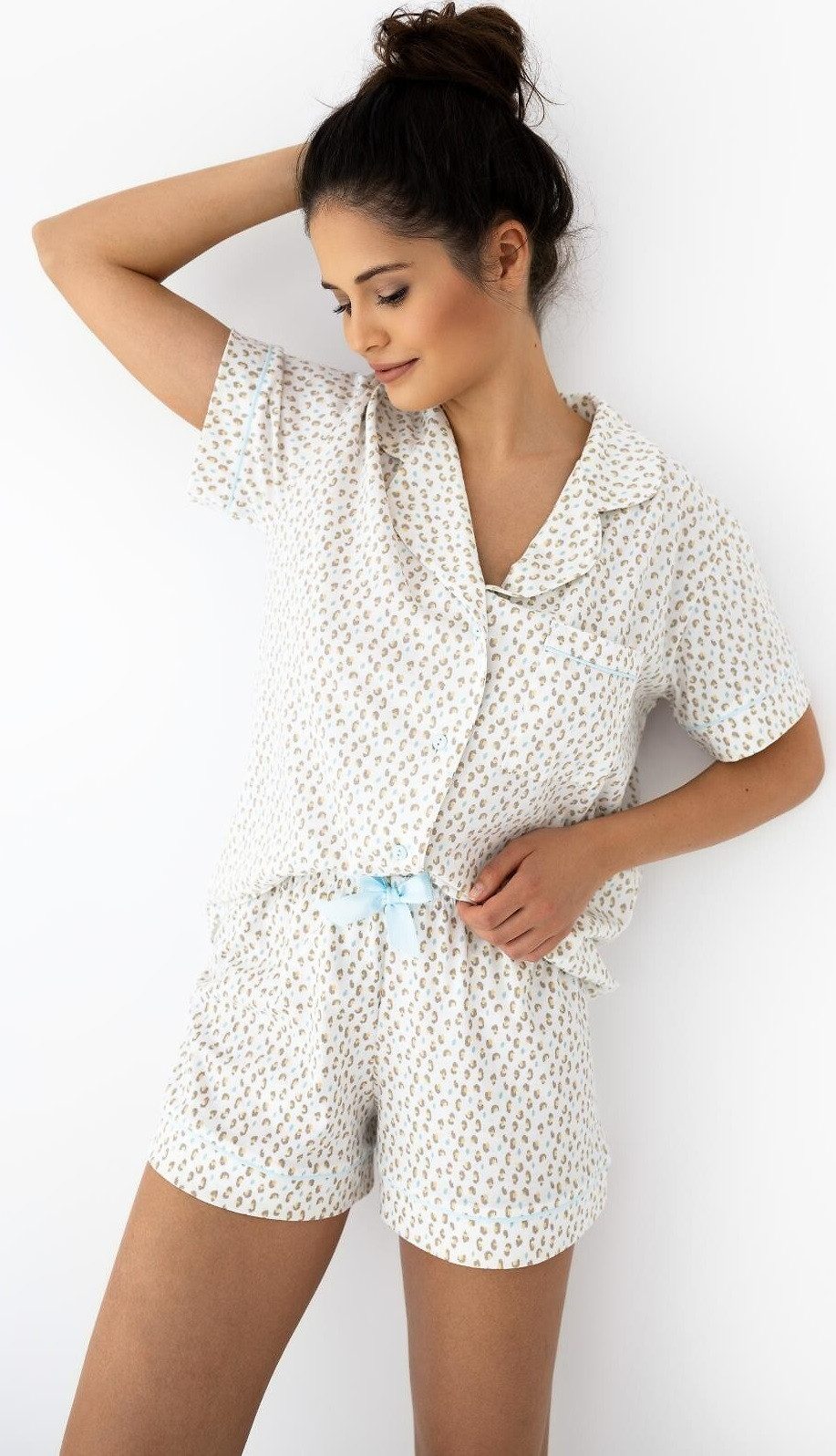 Sensis Shorty Pyjama kurz, dezenter Leo-Print günstig online kaufen