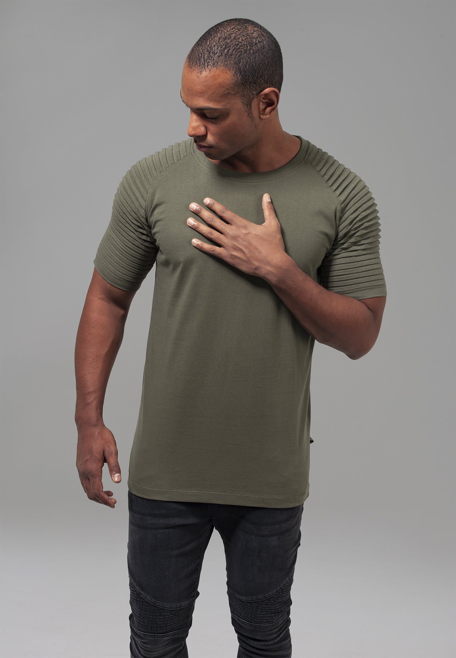 Offizieller Outlet-Versandhandel Raglan CLASSICS T-Shirt URBAN olive Tee Pleat T-Shirt (1-tlg)