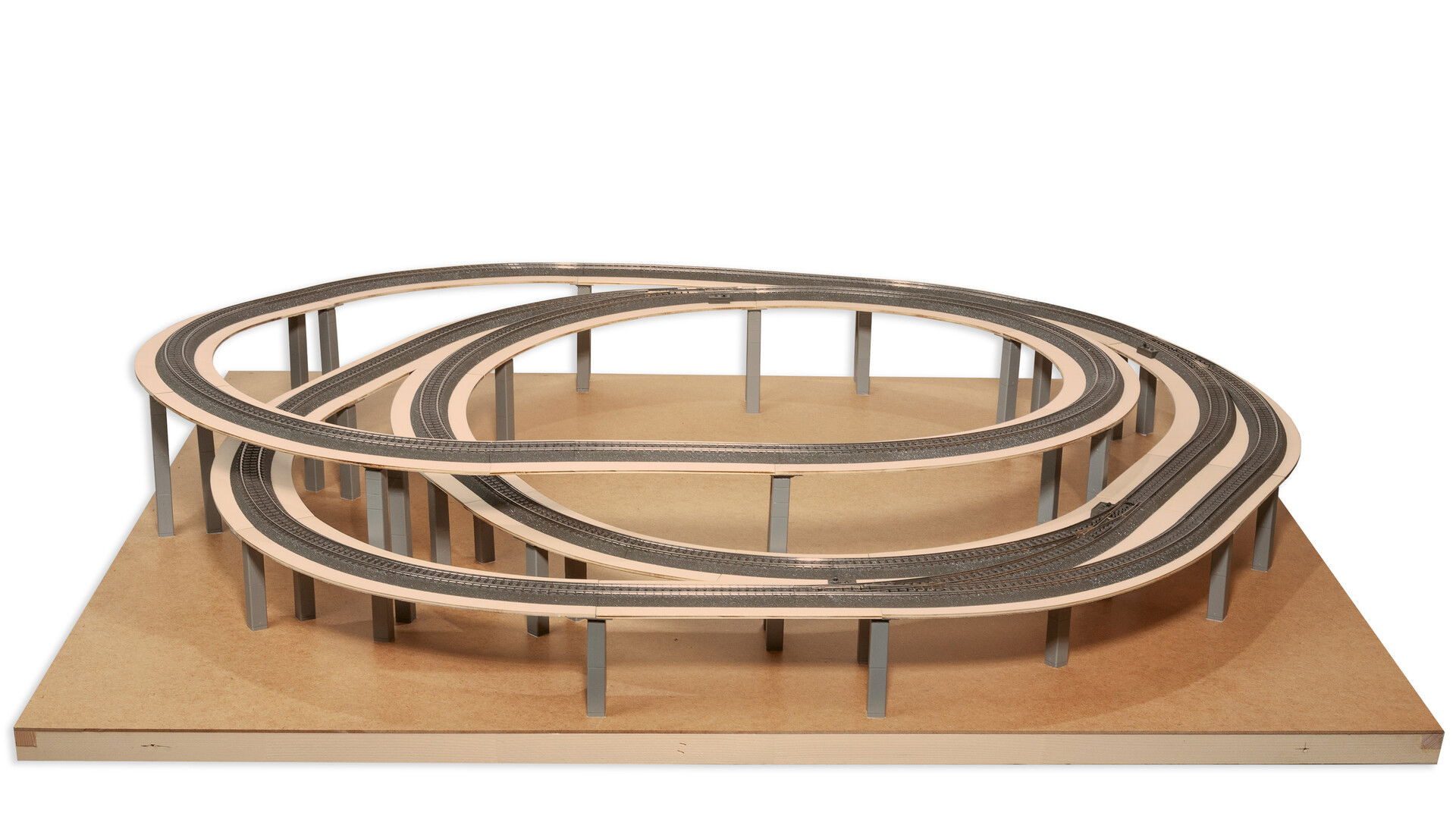 Modelleisenbahn-Spielunterlage easy TRACK Trassenbausatz „Theisensee“, kompakter