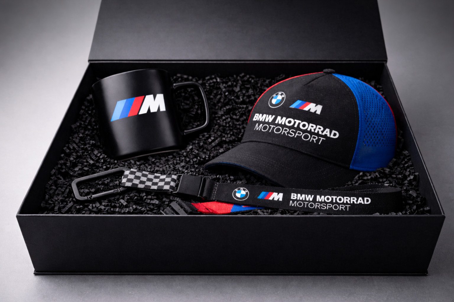 BMW Tasse BMW M Motorrad Motorsport Geschenkset Geschenkbox Mütze Tasse Lanyard, 1-tlg.