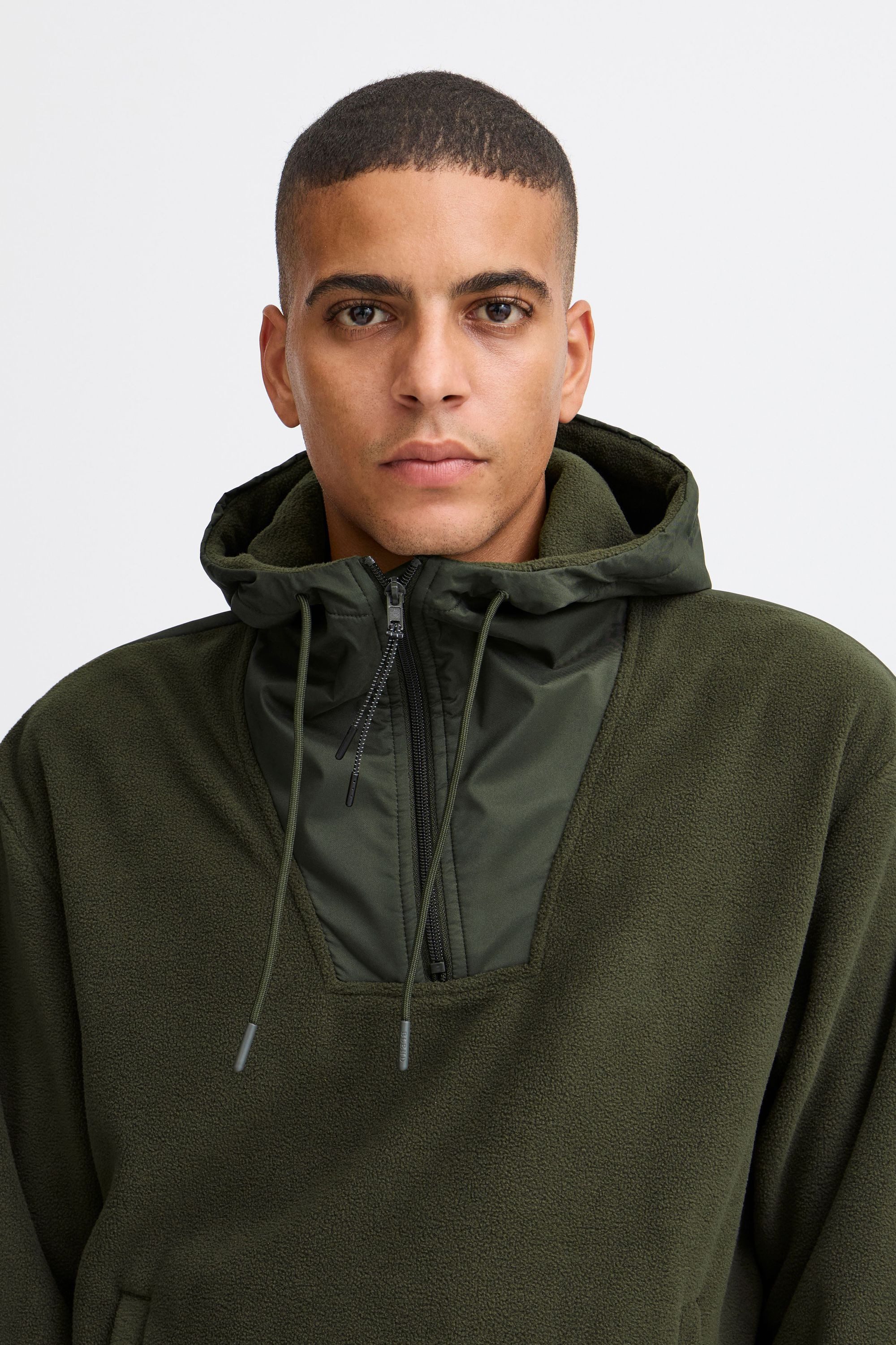 Blend Kapuzenpullover BHSweatshirt Stilvoller Hoodie mit Kapuze