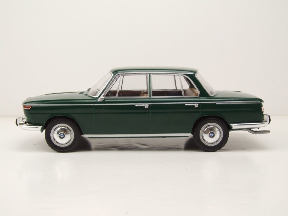 MCG Modellauto BMW 2000 Typ 121 1966 dunkelgrün, Maßstab 1:18