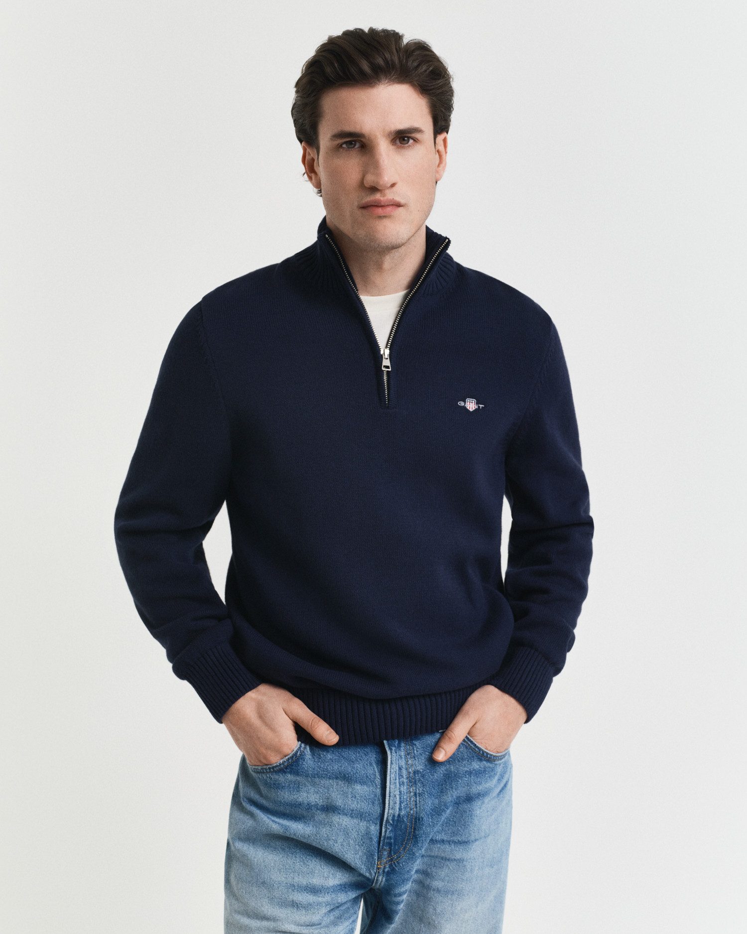Gant Troyer CASUAL COTTON HALF ZIP mit grafischer Logostickerei auf der Brust