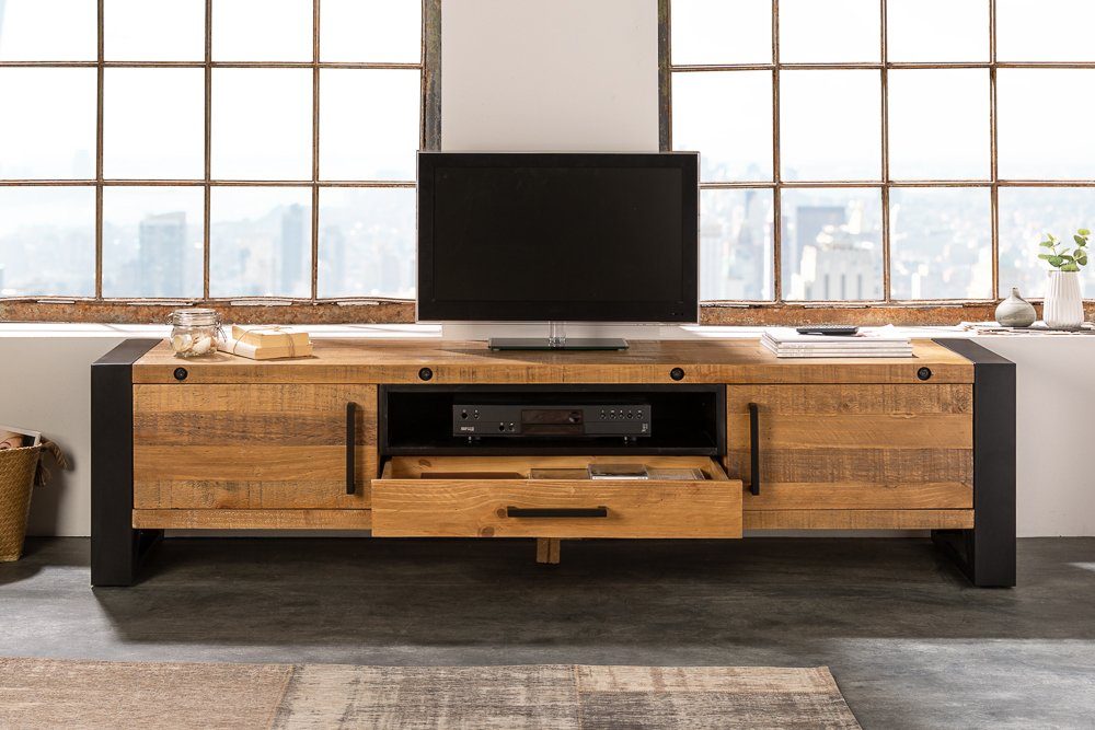 riess-ambiente Lowboard THOR 200cm natur / schwarz, Wohnzimmer · recyceltes Massivholz · Pinie · Industrial Design
