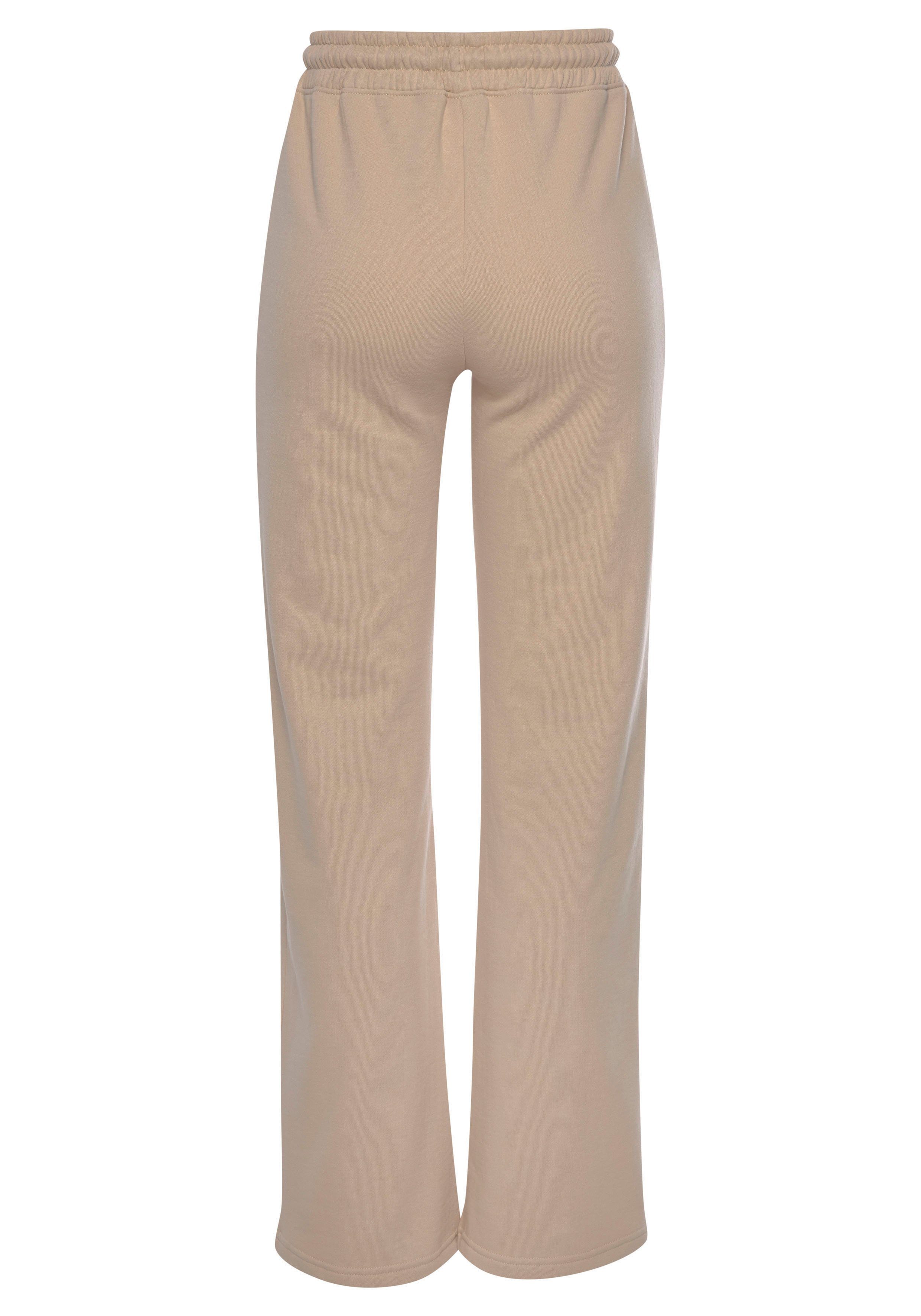 maritimen Stil, Loungeanzug nougat im Relaxhose H.I.S