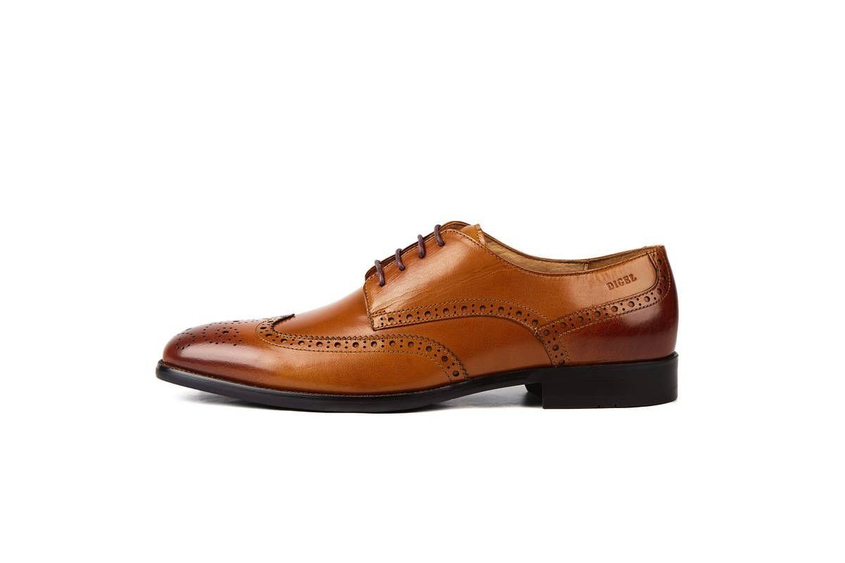 Schnürschuh