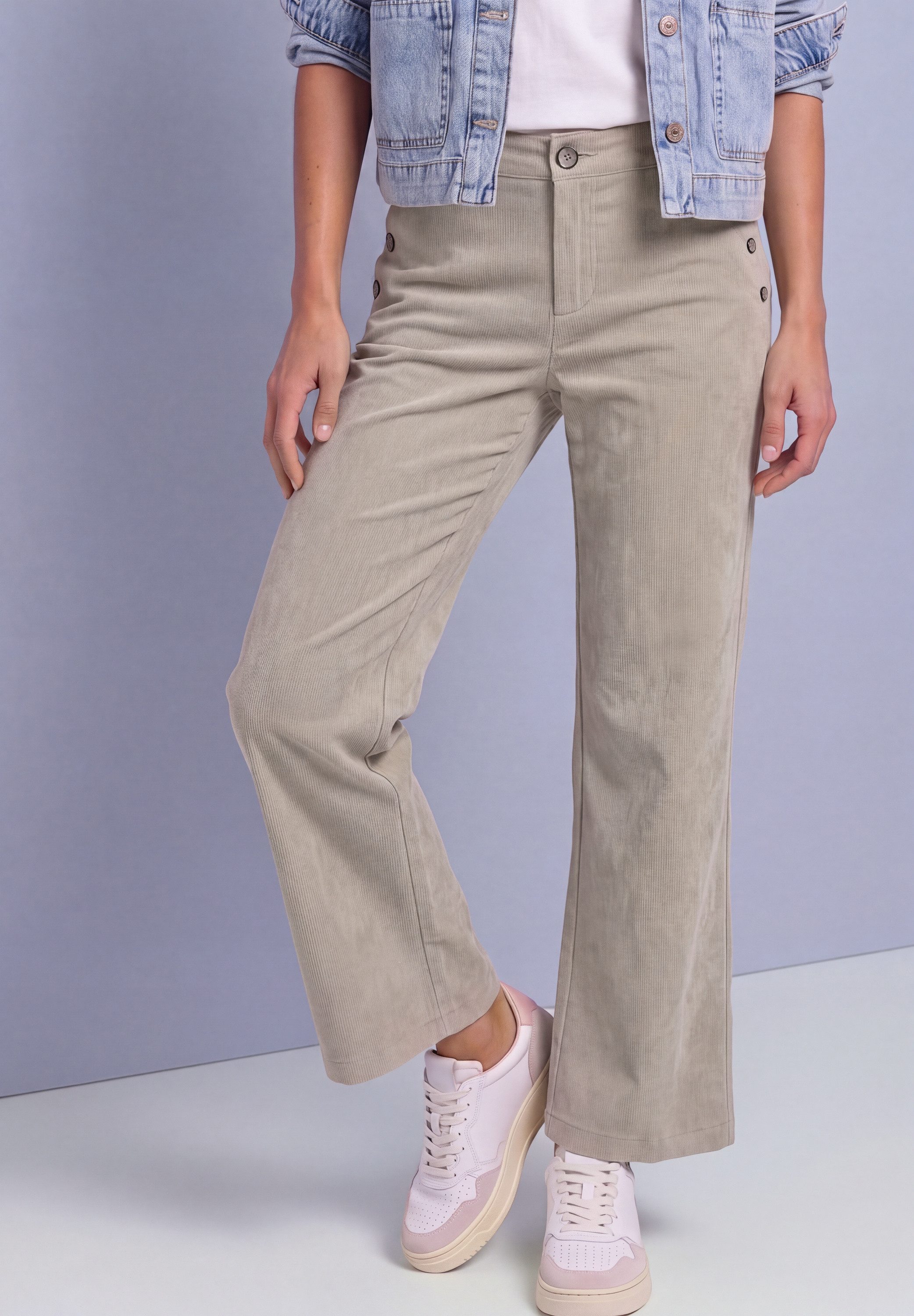 STREET ONE Cordhose Style Amalia Streight Leg mit Zierknöpfen