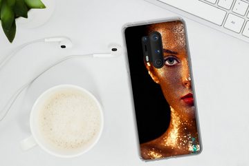 MuchoWow Handyhülle Make-up - Gold - Frau - Luxus - Glitzer - Kunst, Phone Case, Handyhülle OnePlus 8 Pro, Silikon, Schutzhülle