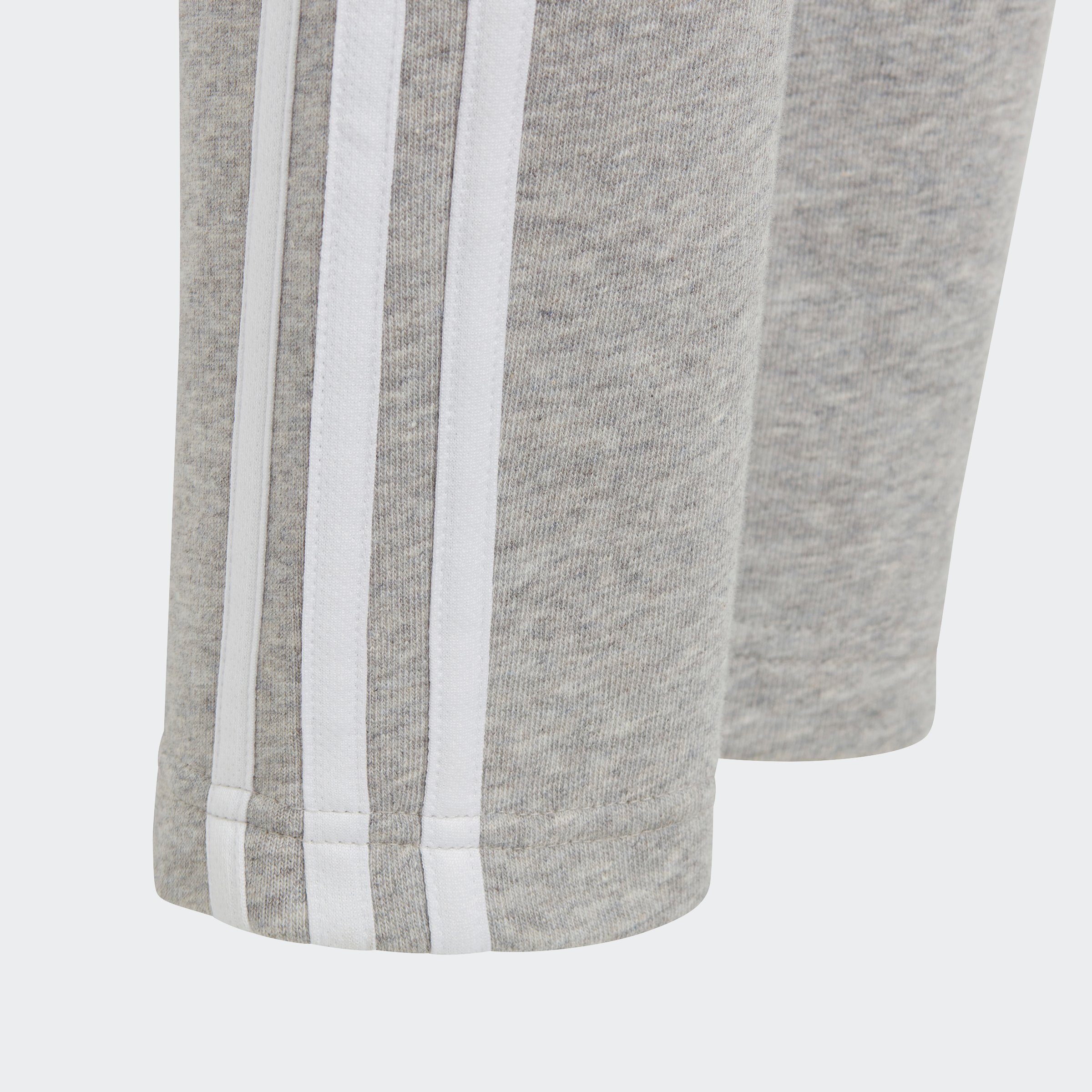 Heather Sportswear (1-tlg) / ESSENTIALS White adidas Medium Grey HOSE 3STREIFEN Sporthose