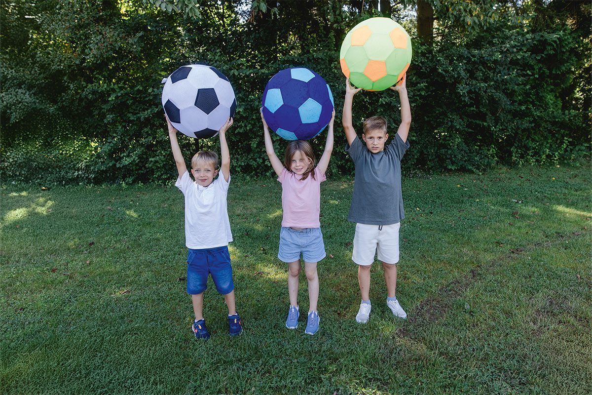 PiNAO Sports Softball XXL Mesh Ball (einzeln, 1-St., sortiert), Ø 50cm