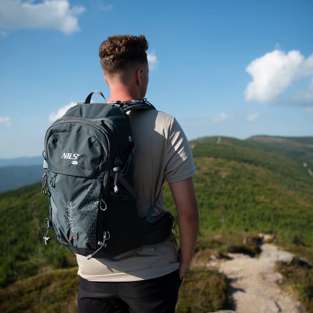 NILS CAMP Trekkingrucksack Wanderrucksack 35 L Freizeitrucksack (1-tlg., Schutz vor Wasser), atmungsaktive Rückenbelüftung für hohen Tragekomfort
