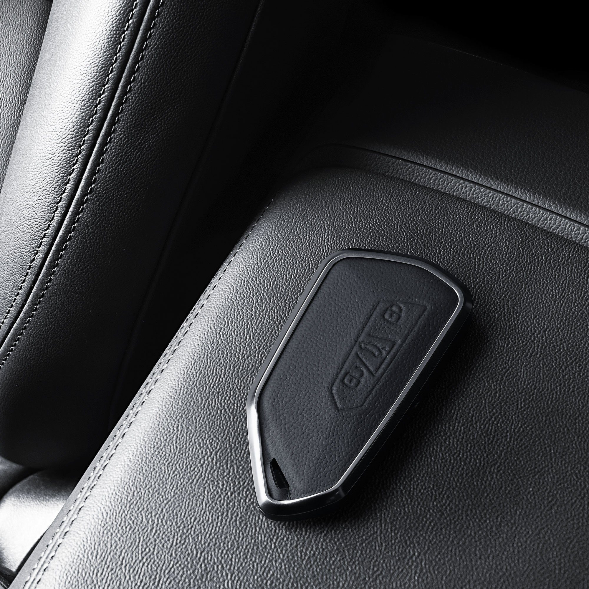 kwmobile Schlüsseltasche Autoschlüssel Hülle für und Golf Metall VW Dunkelgrau Cover Front 8, mit Leder Rücken Schutzhülle Hardcover