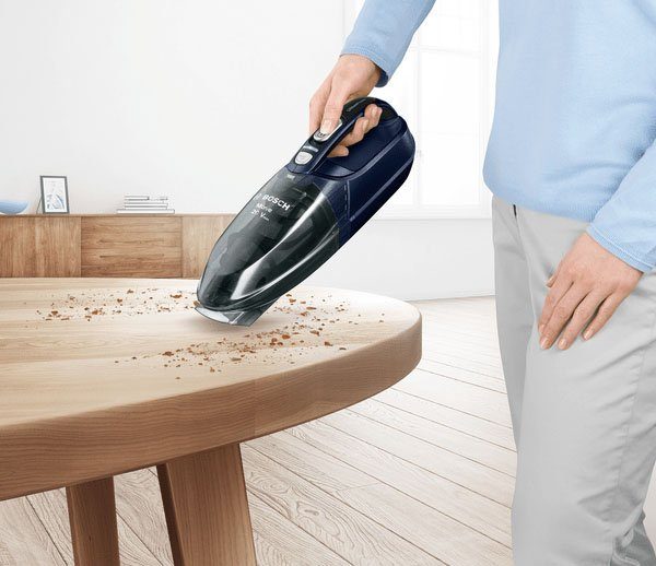 BOSCH Akku-Handstaubsauger BHN20L 20Vmax, hohe Saugkraft, lange Laufzeit, flexible Reinigung, beutellos, ideal für Polster und Auto, leicht, kabellos
