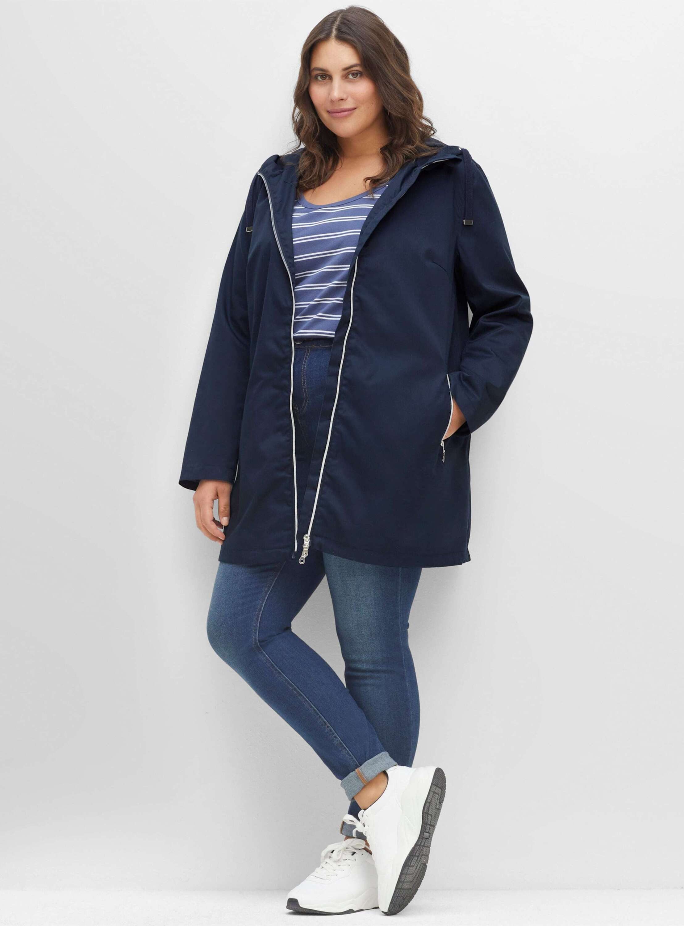 Sheego Allwetterjacke Outdoorjacke Langarm in A-Linie, mit Kapuze und Tunnelzug
