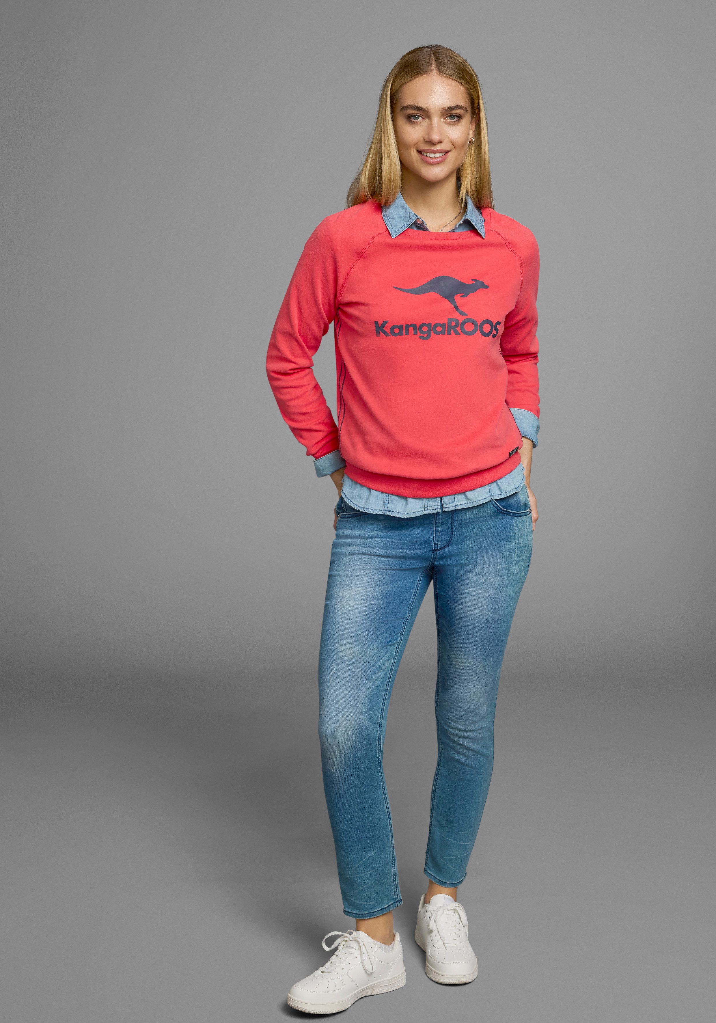 KangaROOS Sweatshirt Langarm, figurumspielender Schnitt, mit Print, Rundhalsausschnitt