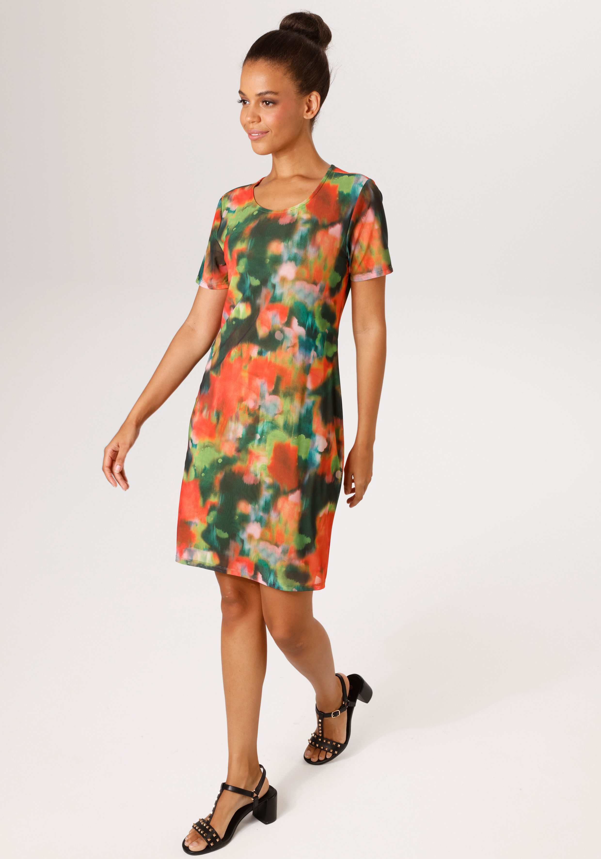 Aniston CASUAL Sommerkleid mit raffinierten Cut-Out im Rücken - NEUE KOLLEKTION. € 49,99, (€ 49,99 pro 1 Stk).