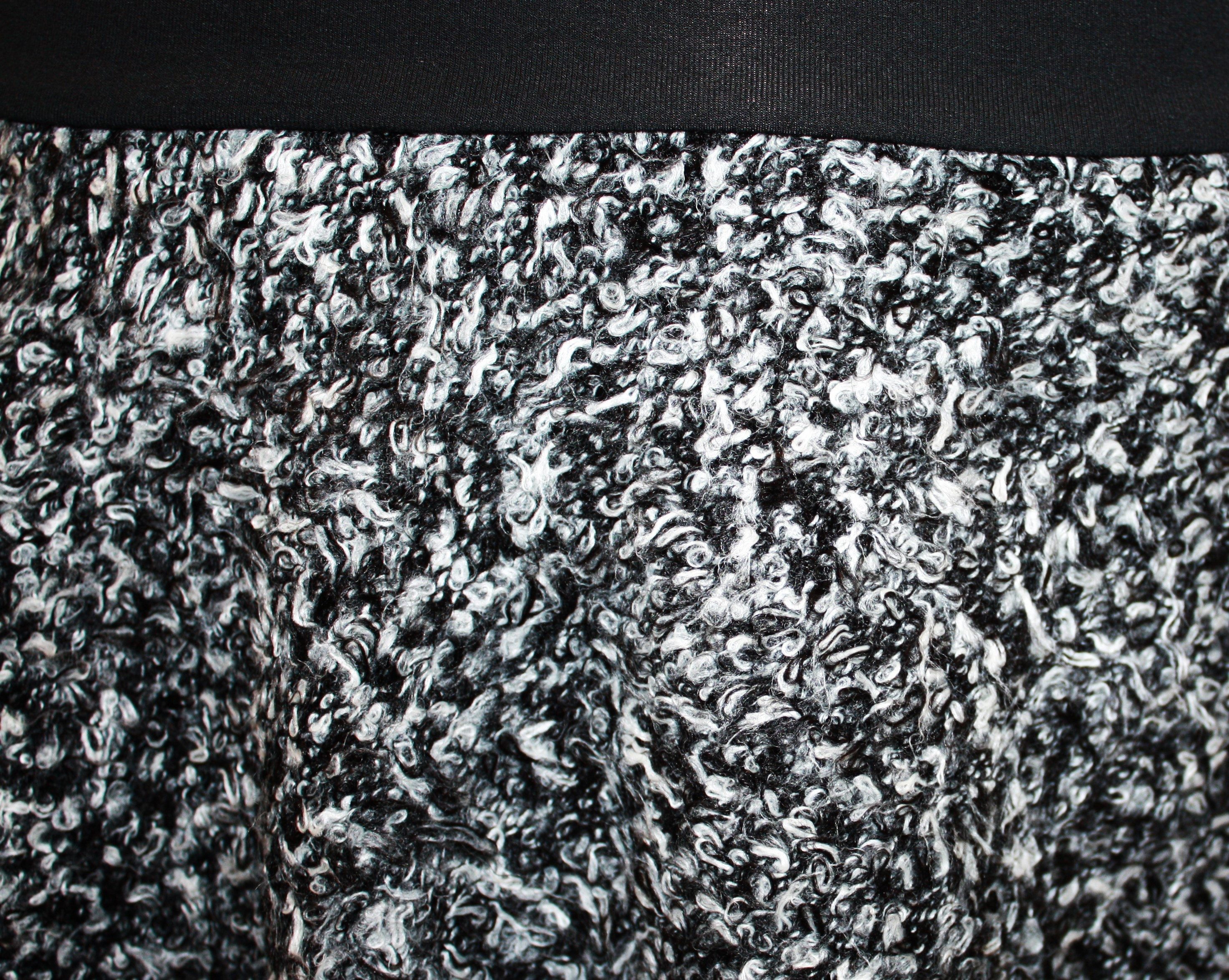 dunkle design Strickrock A-Linie Boucle Schwarz Weiß 57cm elastischer Bund