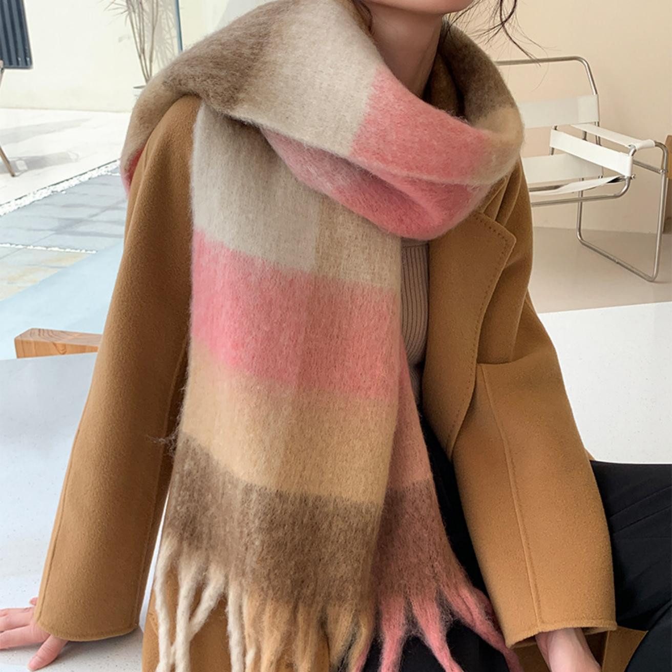 Coonoor Wollschal Damen Schal,kuschelweich Karo,Winter Schal Poncho Qualität mit Fransen – Bild 5 von 5