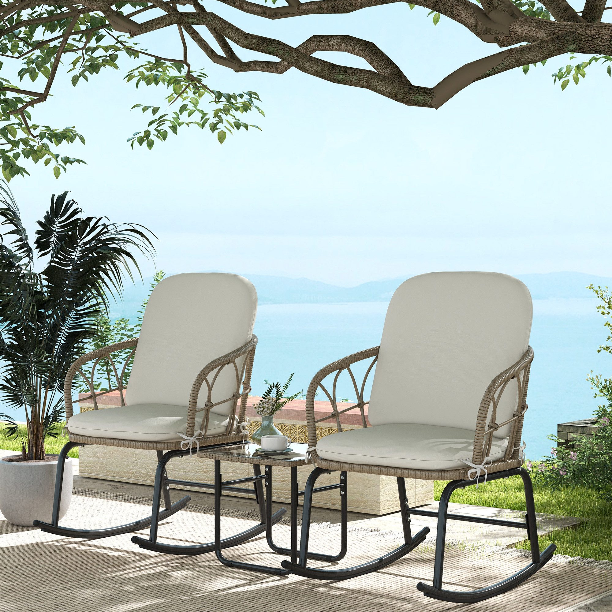 Outsunny Sitzgruppe Schaukelstuhl-Set Rattan, Gartenmöbel-Set mit 1 Couchtisch, (Gartensitzgruppe, 3-tlg., Gartengarnitur), mit Kissen, für Balkon, Terrasse, Creme