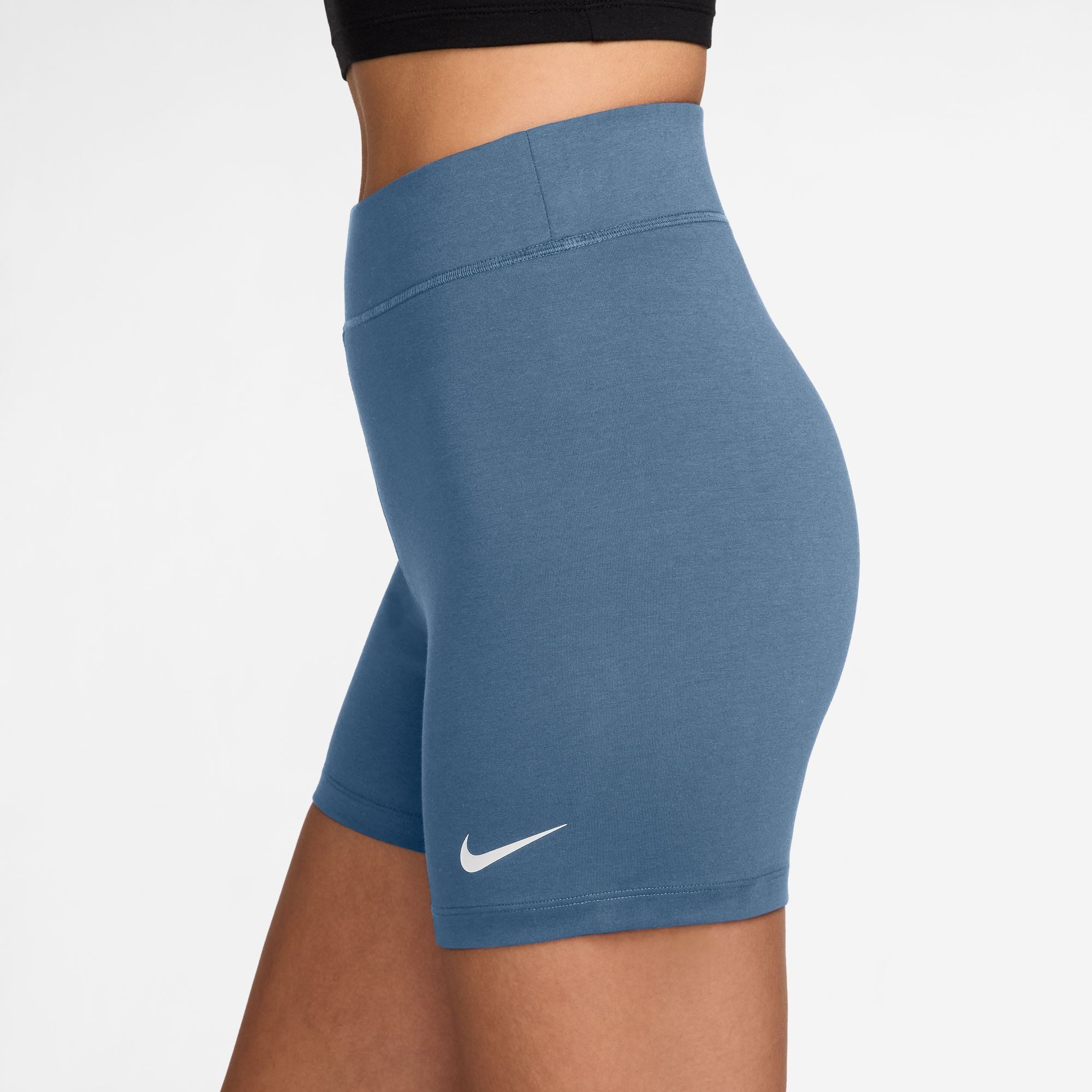 Nike Sportswear Leggings Nike Sportswear Classic Women's High-Waisted 5" Biker Shorts 5-Zoll-Länge, aus Baumwolle, Polyester und Elasthan