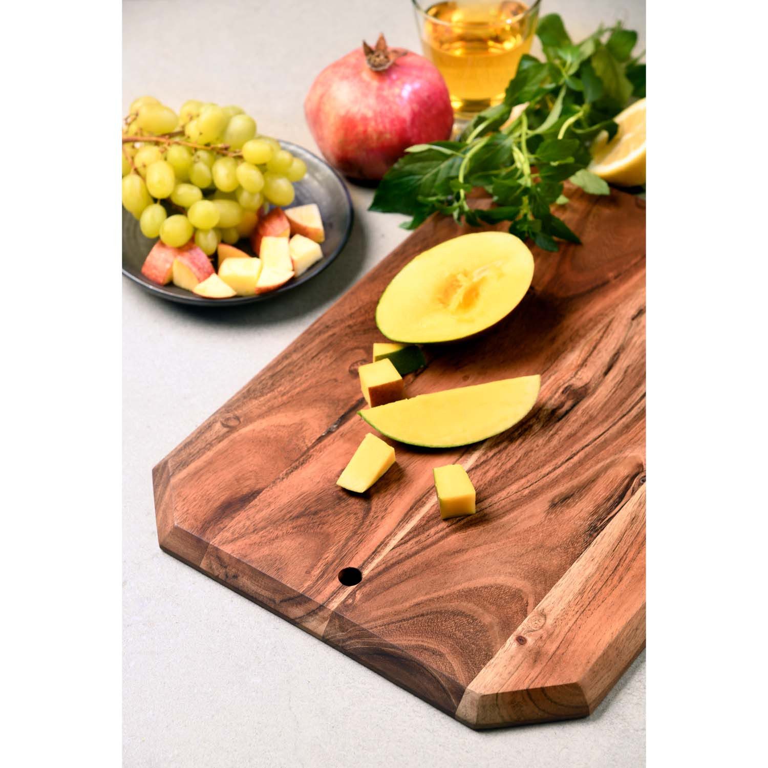 Kesper Frühstücksbrett 5 Stück Schneidebrett, 8-eckig, Akazie - 28 x 20cm, Holz, (5-St), zum Aufhängen geeignet – Bild 5 von 5