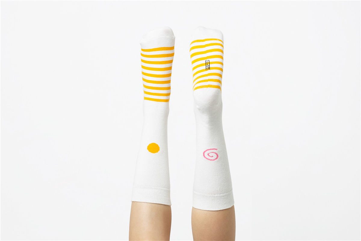 DOIY Socken Ramen Socks (Box, 2-Paar, Strümpfe geformt als Ramen-Gericht im Pott) Fun Geschenkidee für Asien Liebhaber