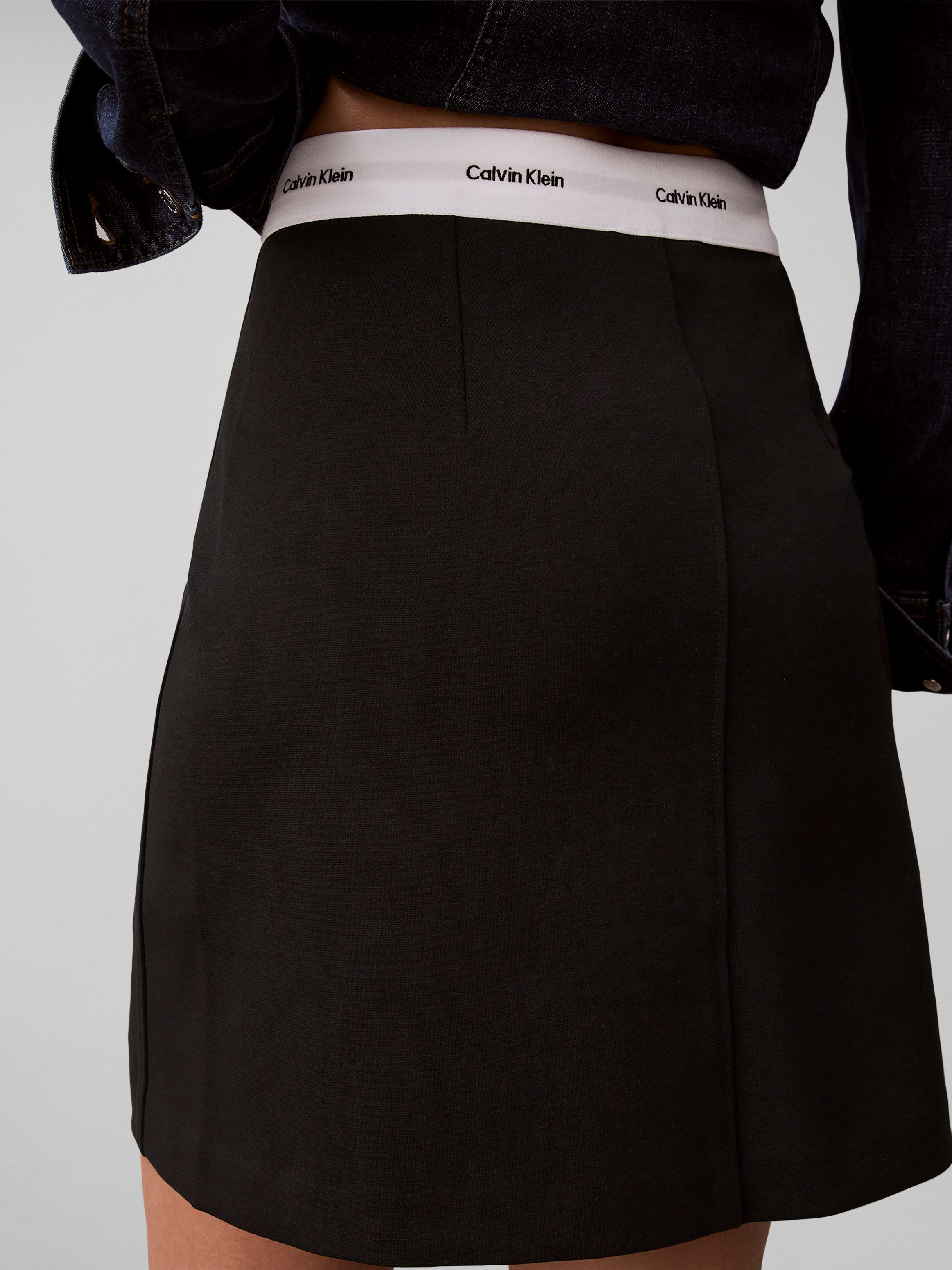 Calvin Klein Jeans Minirock Ponte Logo Mini Skirt Regular fit, Logoschriftzug – Bild 4 von 5
