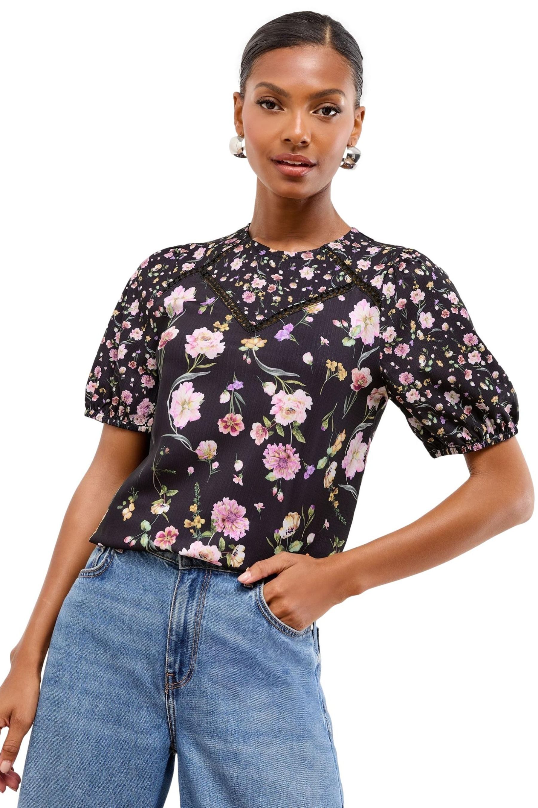 LIPSY T-Shirt Lipsy Kurzärmeliges Knitter-Oberteil, Regular (1-tlg) günstig online kaufen
