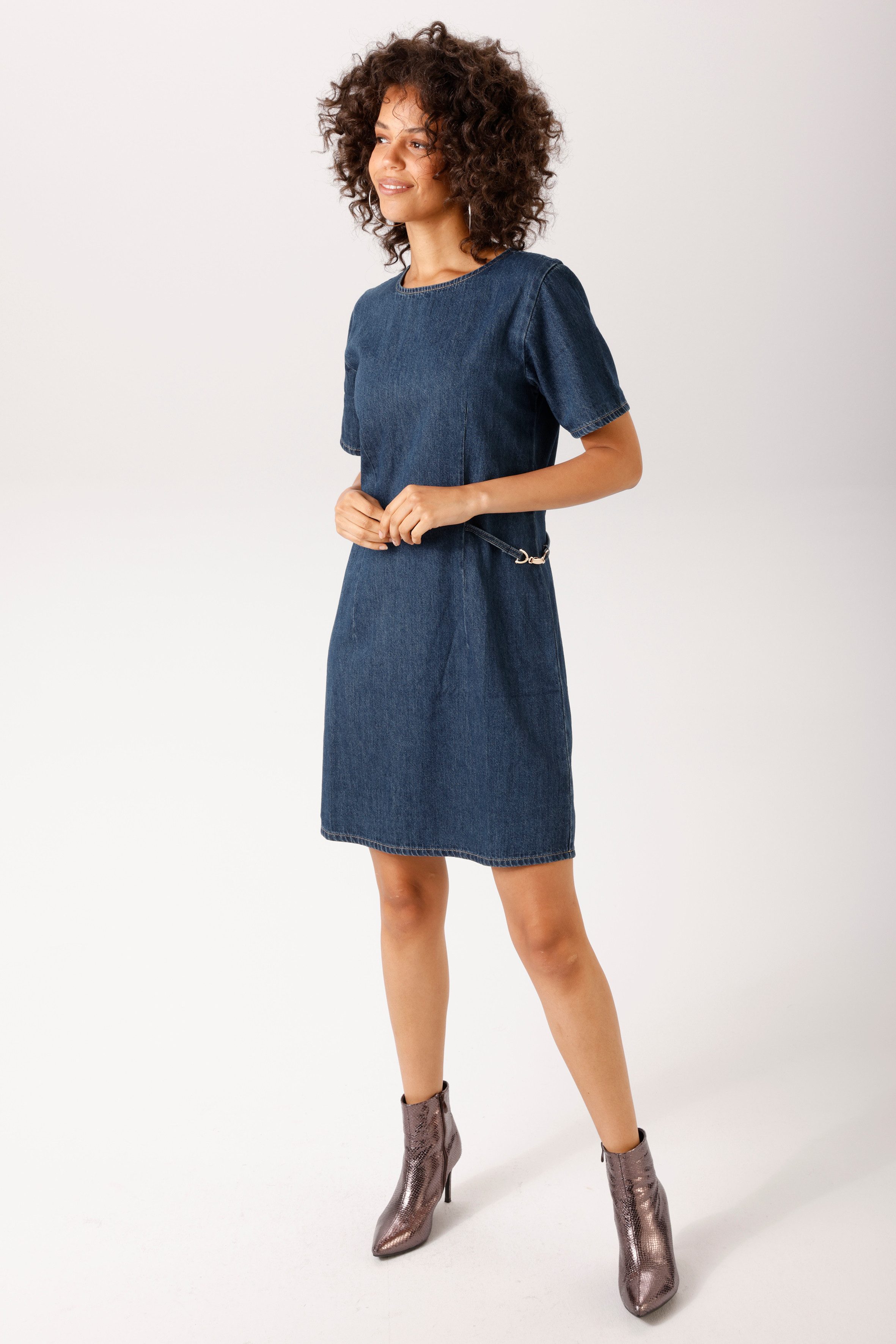 Aniston CASUAL Jeanskleid mit goldfarbenen Schmuck-Elementen an den Seiten - NEUE KOLLEKTION
