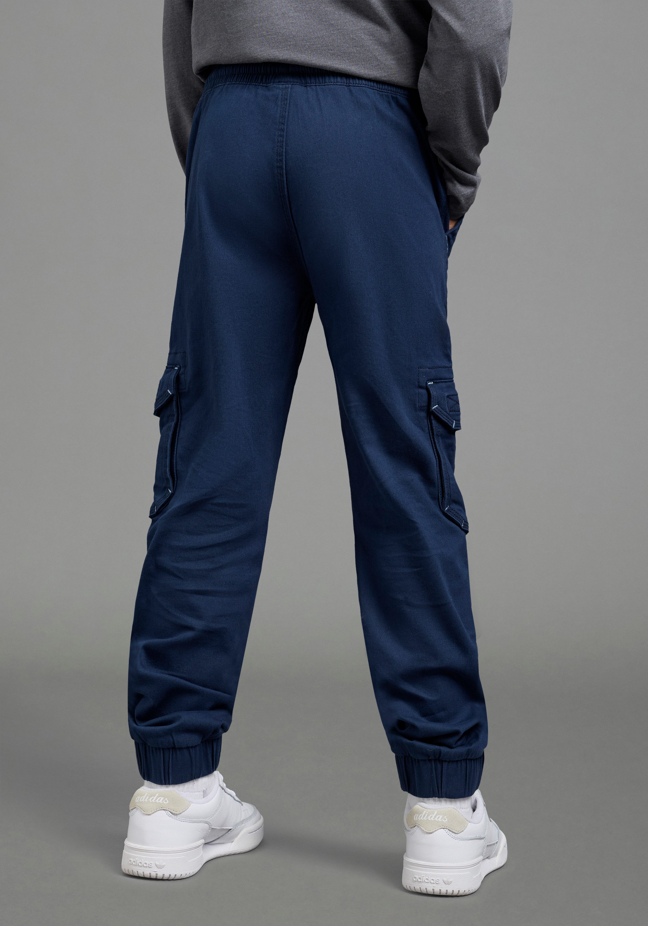 KIDSWORLD Cargohose, bequeme Schlupfform mit Stretch