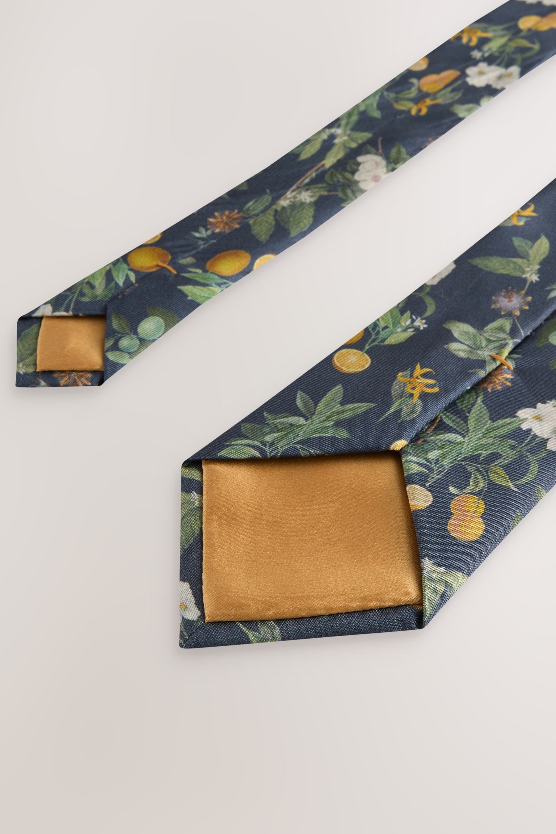 Next Krawatte Kew Gardens Krawatte und günstig online kaufen