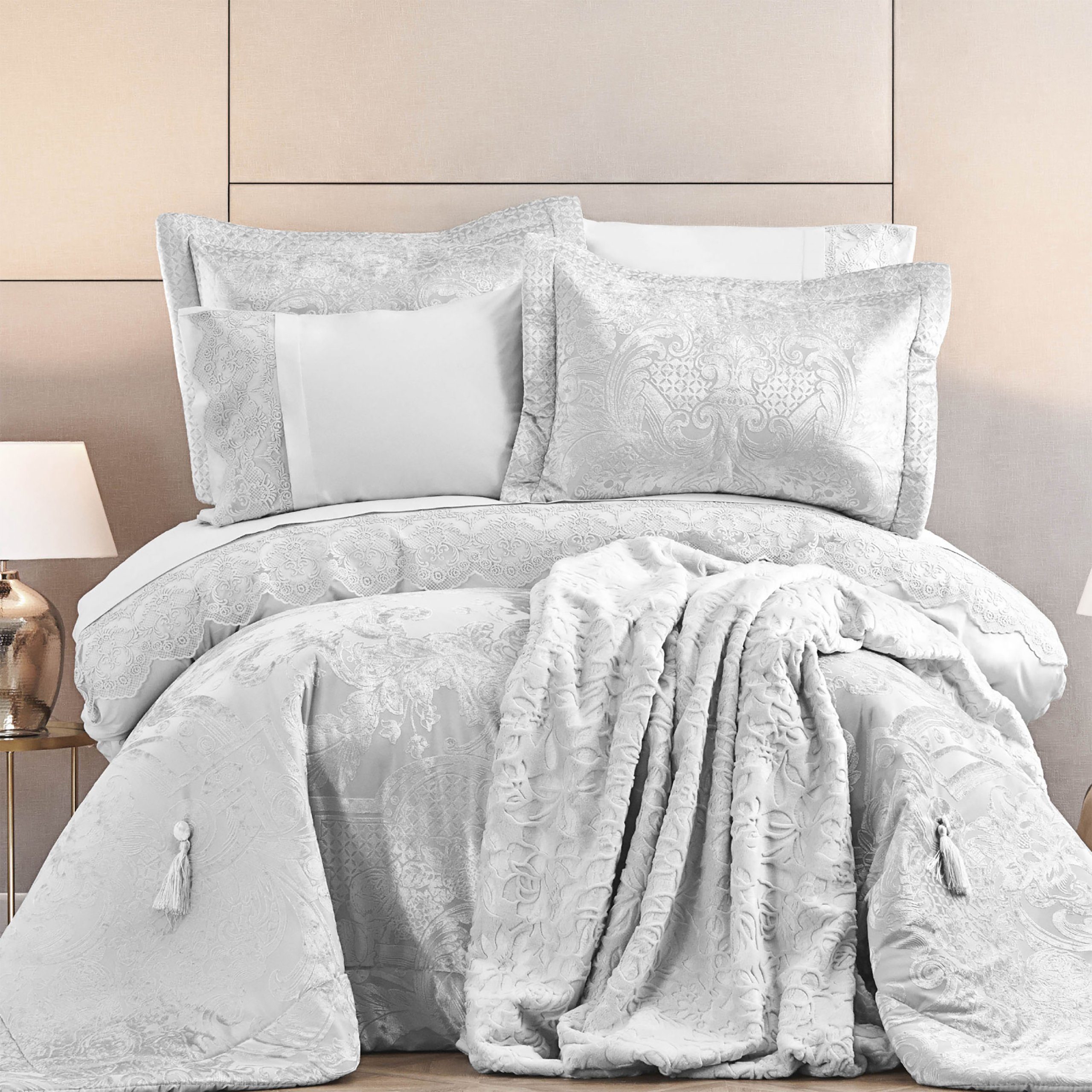 Bettwäsche Karaca Home Valeria Best Gold 8 Teiliges Mitgift Set Bettwäsche 240 x 260 cm Schwungrad Kissenbezug 50x70 cm (2 Stück) Bettbezug 100 % Baumwolle Decke 100 % Polyester, Karaca