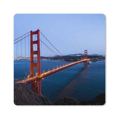 MuchoWow Gaming Mauspad Golden Gate Bridge am Abend beleuchtet (1-St), Mousepad mit Rutschfester Unterseite, Gaming, 40x40 cm, XXL, Großes