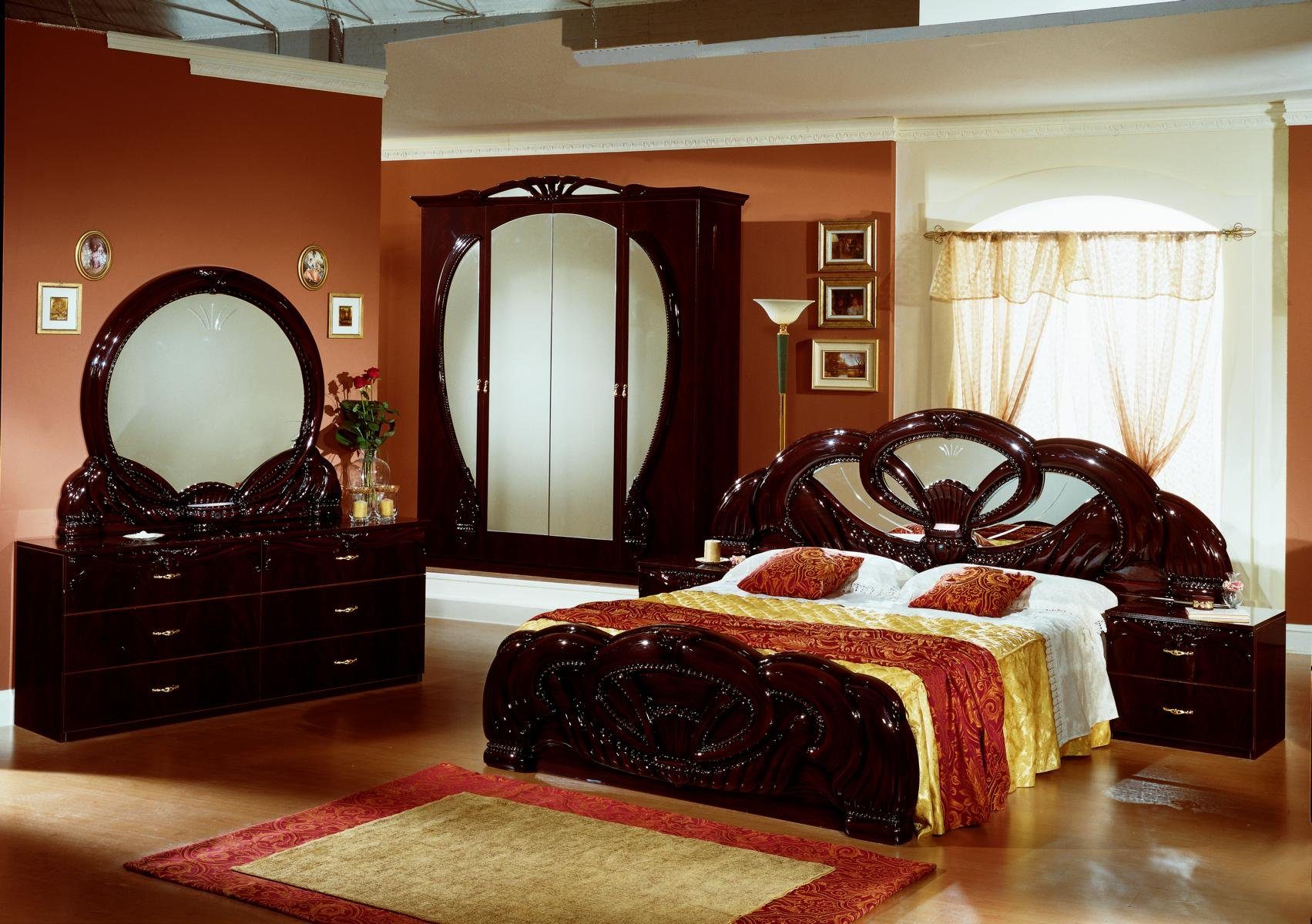 JVmoebel Schlafzimmer-Set Schlafzimmer Garnitur im königlichen Design mit Nachttischen, Made in Italy