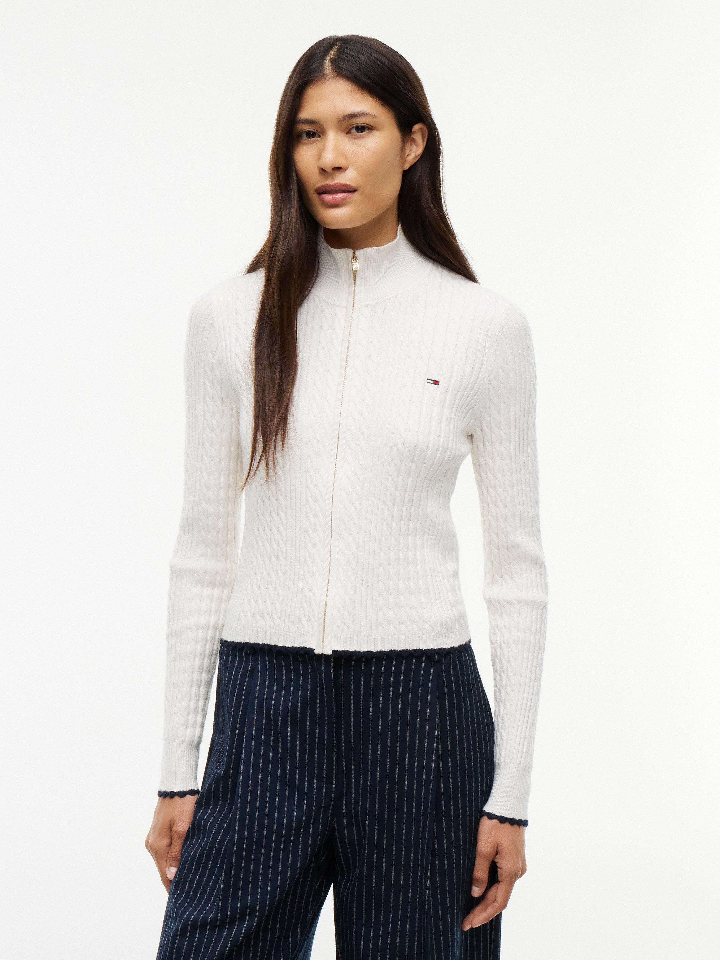 Tommy Jeans Strickjacke TJW MICRO CABLE ZIPTHRU SWTR EXT mit Zopfmuster und Stehkragen