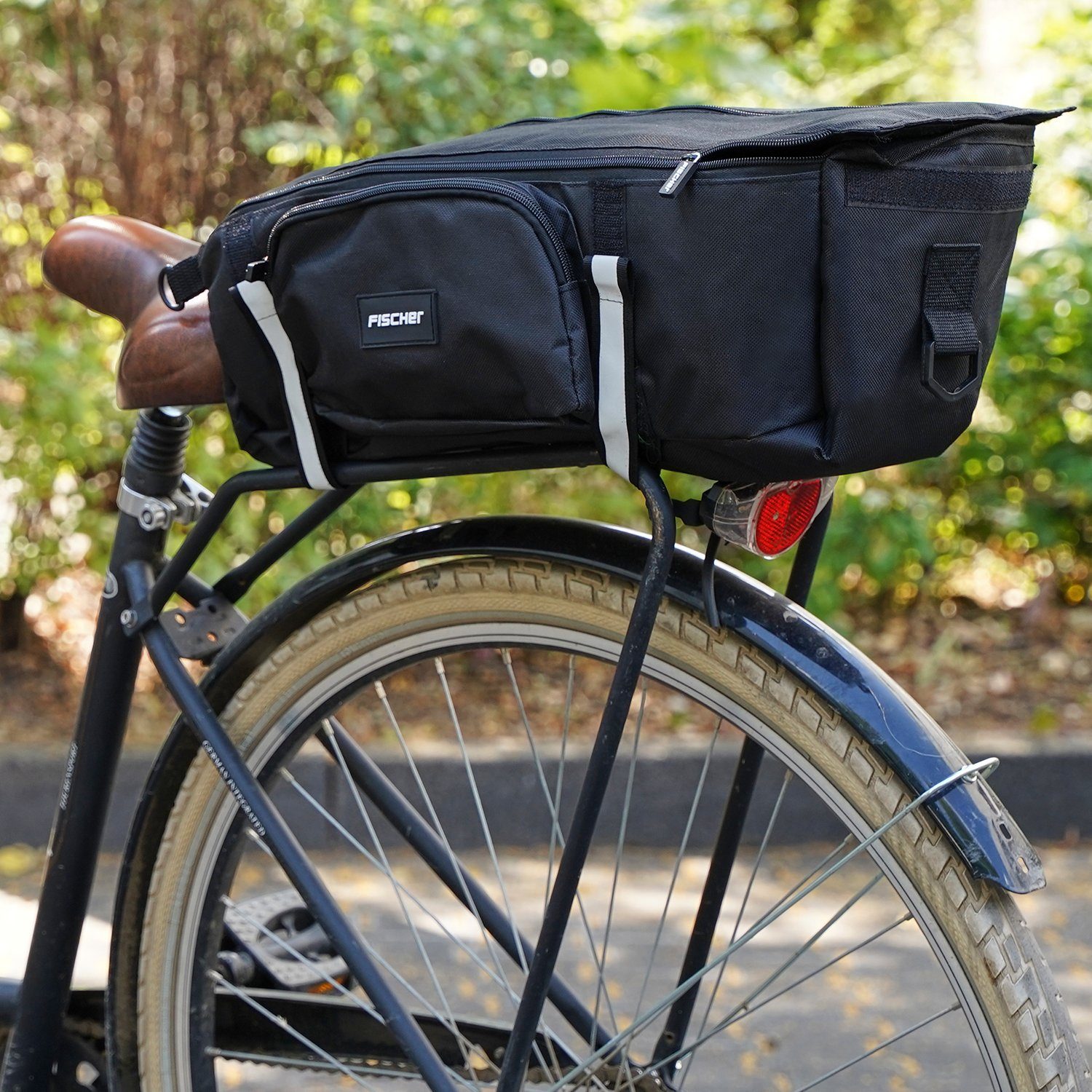 fischer Gepäckträgertasche Gepäckträger-Tasche Sport Fahrrad-Tasche, Bike  Case wasserabweisend, Fahrrad-Tasche mit Volumen 8,5L, einfache Befestigung  am Gepäckträger per Klettverschluss, auch für E-Bike geeignet
