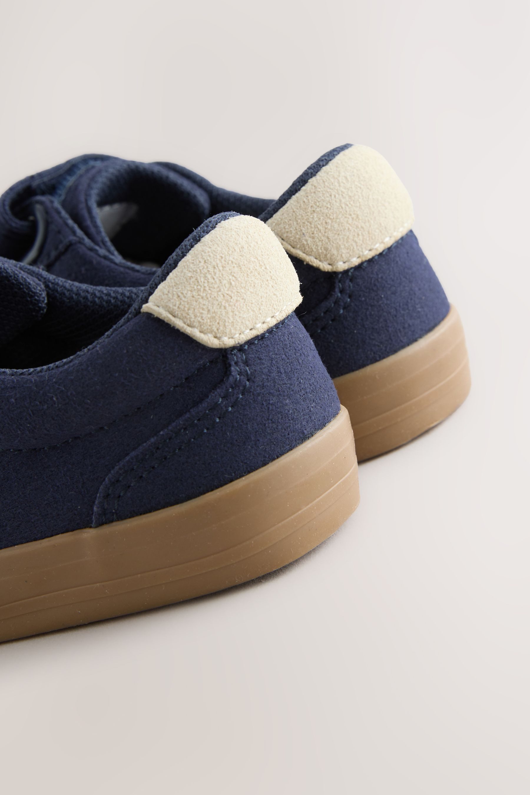 Next Sneaker mit Klettverschluss Sneaker (1-tlg)