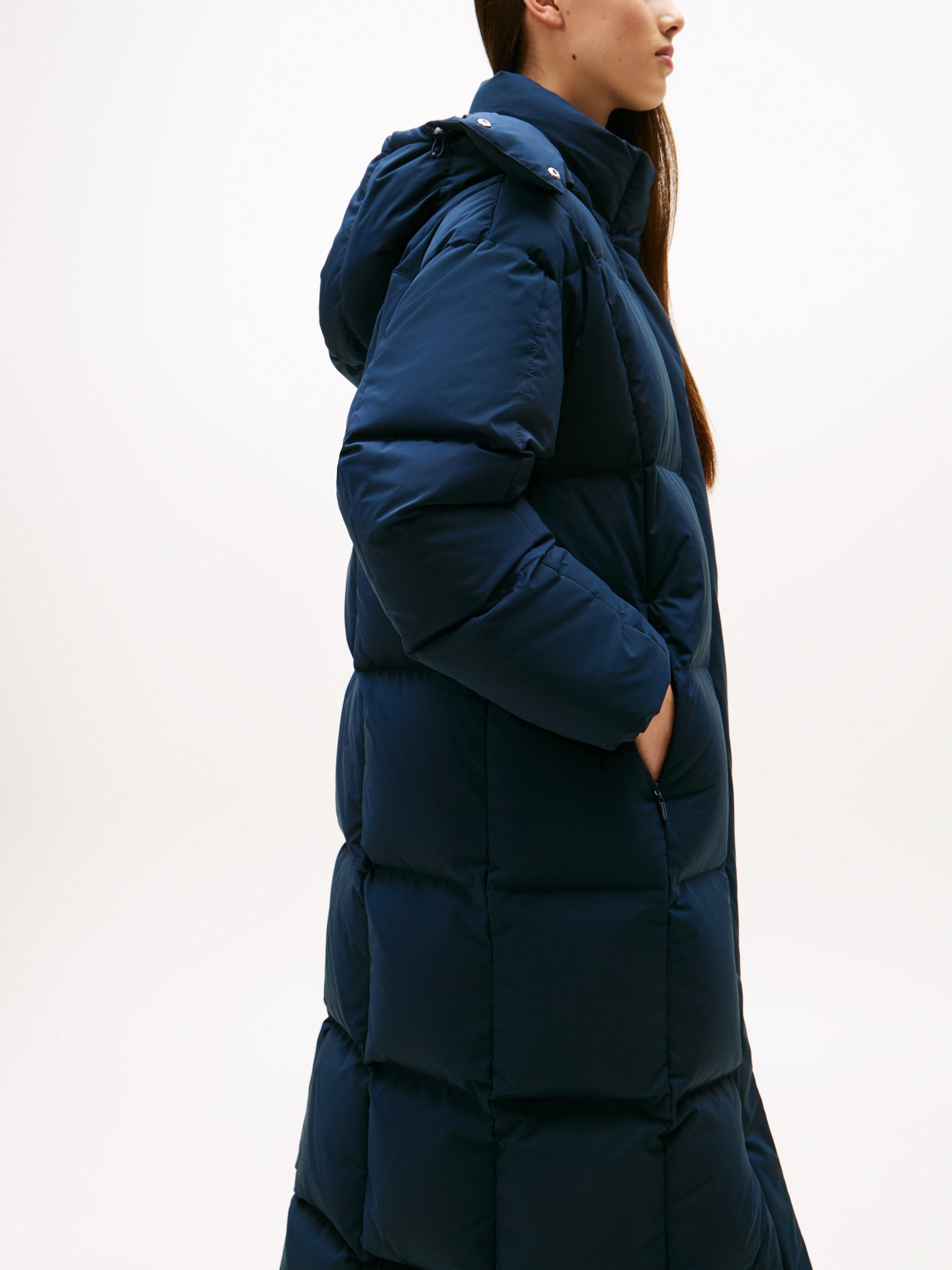 Tommy Jeans Steppmantel TJW ALASKA GRID DWN MXI COAT EXT
