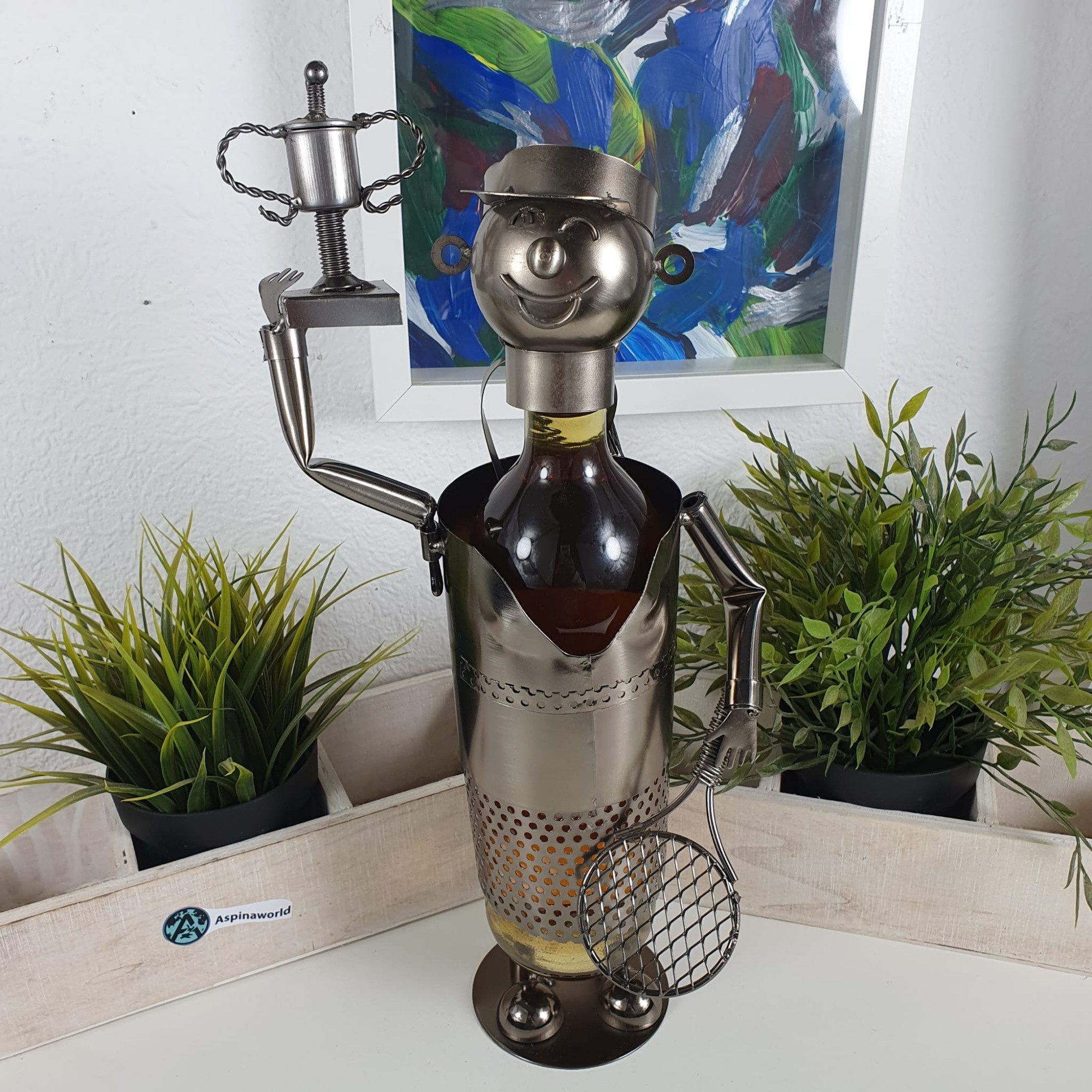 Aspinaworld Weinflaschenhalter Deko Weinflaschenhalter Tennisspieler mit Pokal 39 cm